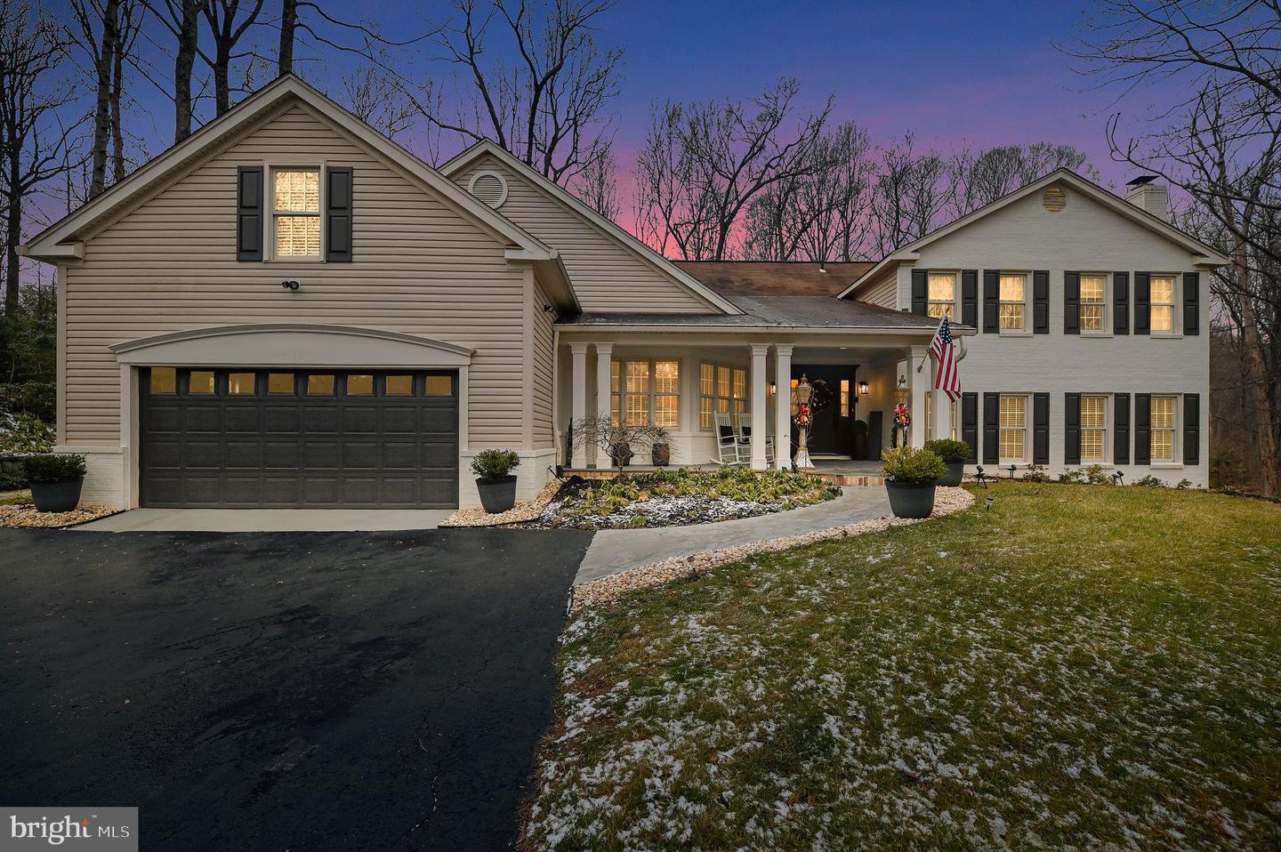 11728 STUART MILL RD, OAKTON, Virginia 22124, 5 Bedrooms Bedrooms, 8 Rooms Rooms,2 BathroomsBathrooms,Residential,For sale,11728 STUART MILL RD,VAFX2288990 MLS # VAFX2288990