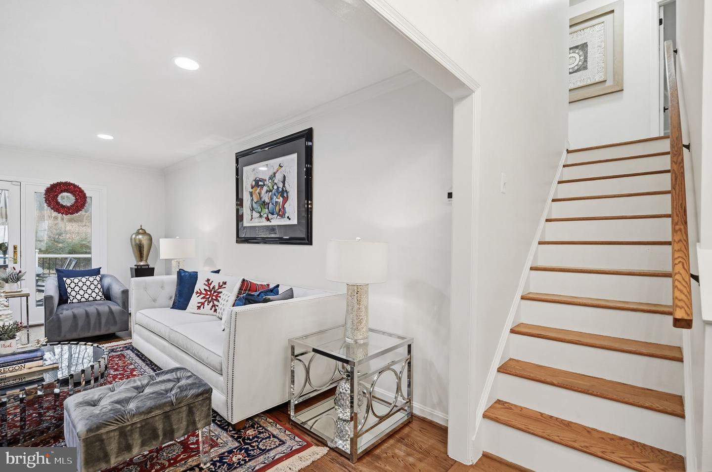 11728 STUART MILL RD, OAKTON, Virginia 22124, 5 Bedrooms Bedrooms, 8 Rooms Rooms,2 BathroomsBathrooms,Residential,For sale,11728 STUART MILL RD,VAFX2288990 MLS # VAFX2288990