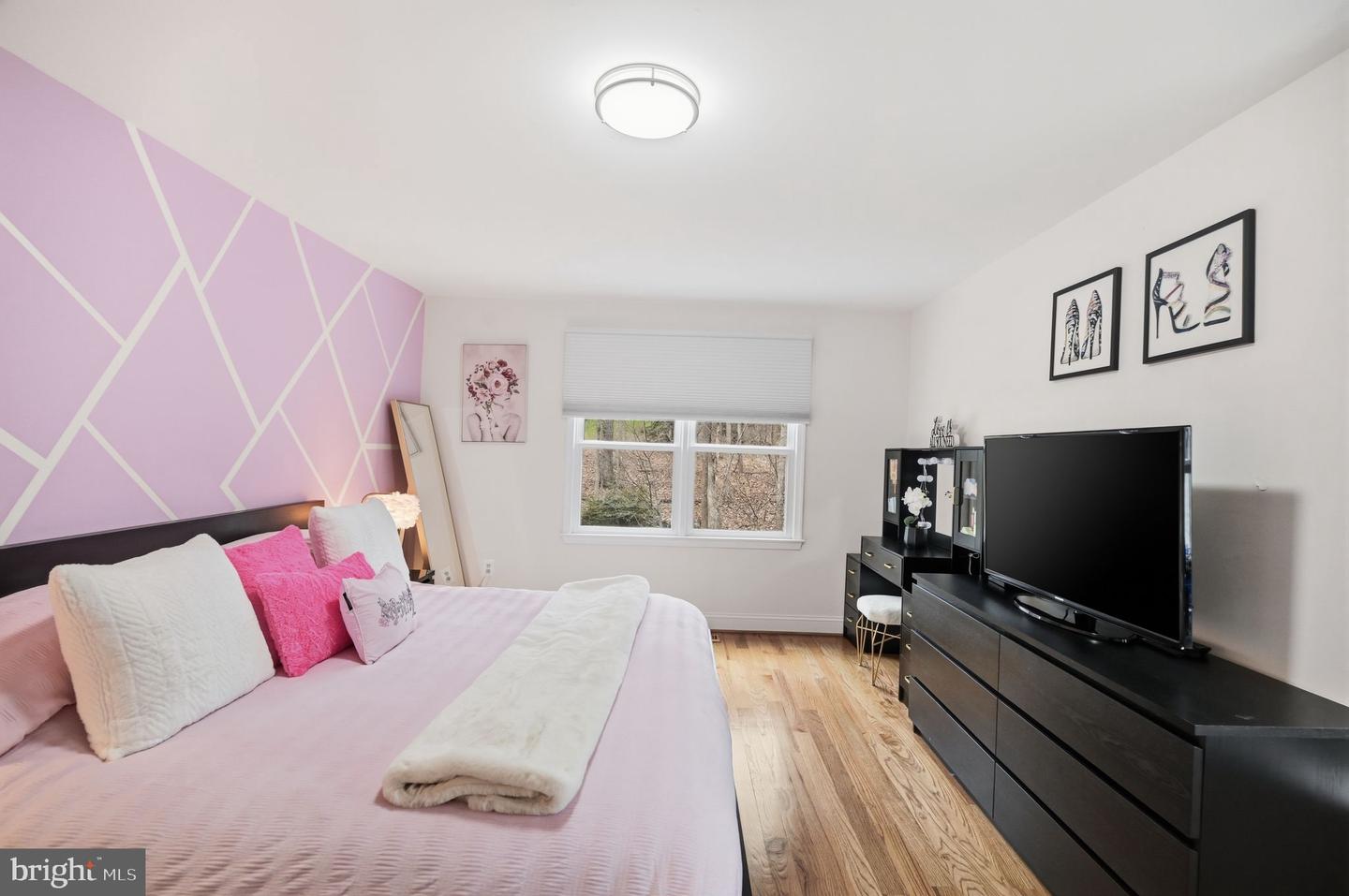 11728 STUART MILL RD, OAKTON, Virginia 22124, 5 Bedrooms Bedrooms, 8 Rooms Rooms,2 BathroomsBathrooms,Residential,For sale,11728 STUART MILL RD,VAFX2288990 MLS # VAFX2288990