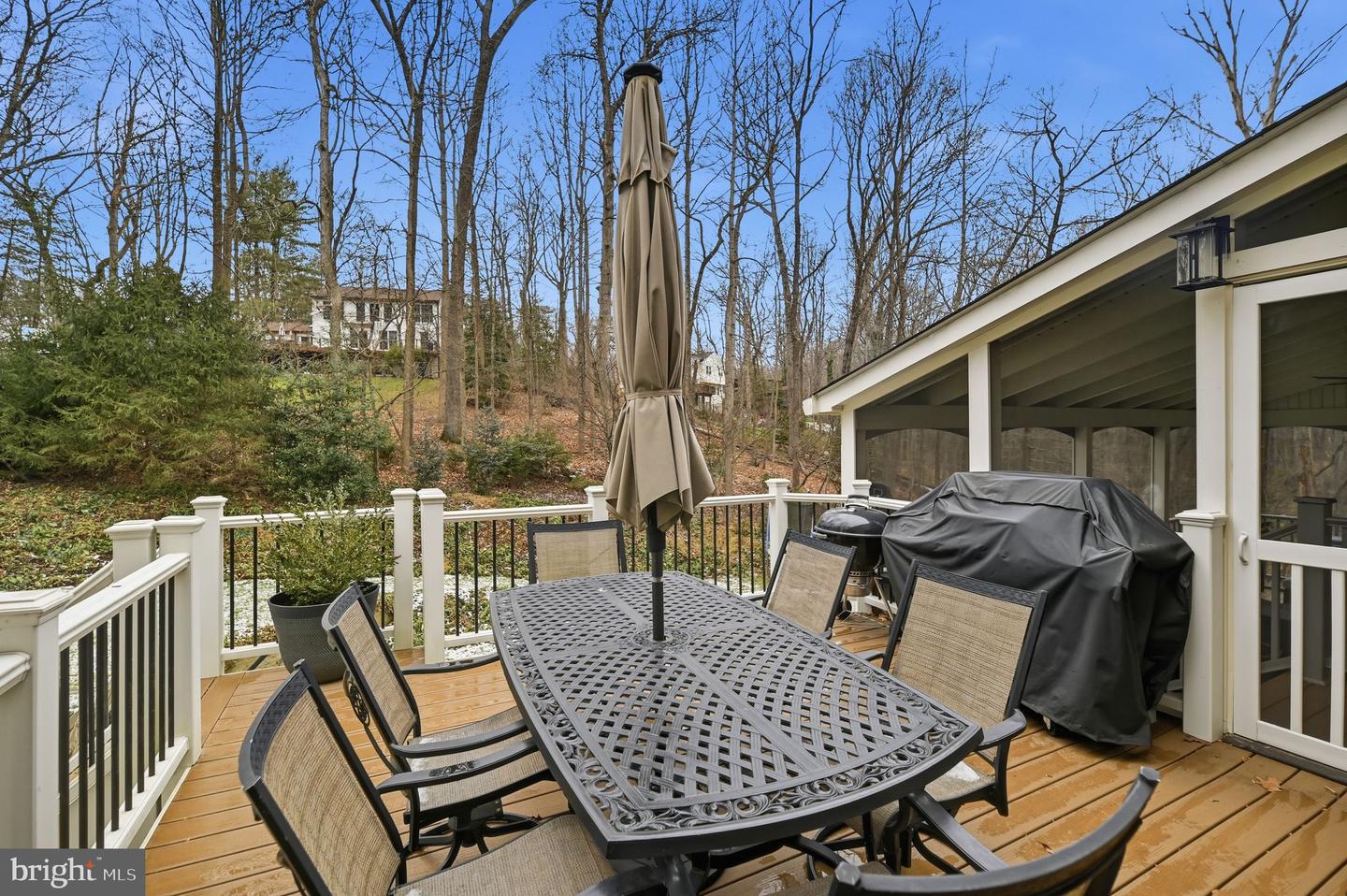 11728 STUART MILL RD, OAKTON, Virginia 22124, 5 Bedrooms Bedrooms, 8 Rooms Rooms,2 BathroomsBathrooms,Residential,For sale,11728 STUART MILL RD,VAFX2288990 MLS # VAFX2288990