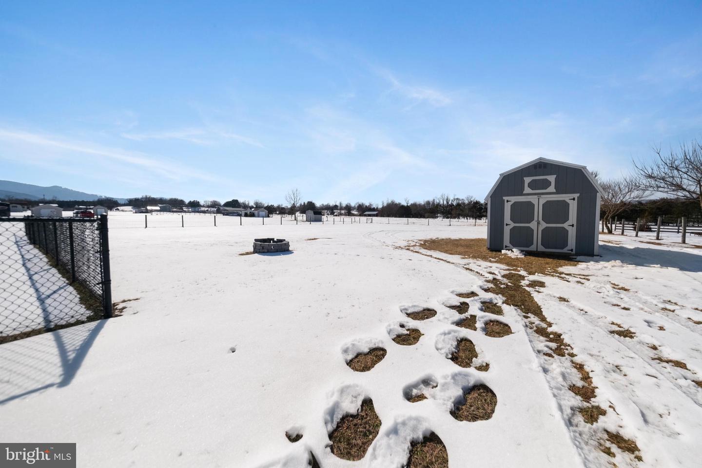 450 CREEKSIDE DR, LURAY, Virginia 22835, 3 Bedrooms Bedrooms, 6 Rooms Rooms,2 BathroomsBathrooms,Residential,For sale,450 CREEKSIDE DR,VAPA2006030 MLS # VAPA2006030