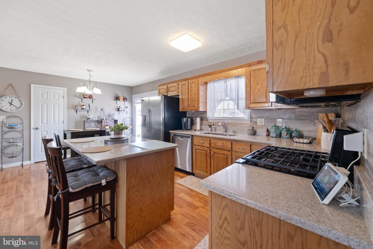 450 CREEKSIDE DR, LURAY, Virginia 22835, 3 Bedrooms Bedrooms, 6 Rooms Rooms,2 BathroomsBathrooms,Residential,For sale,450 CREEKSIDE DR,VAPA2006030 MLS # VAPA2006030