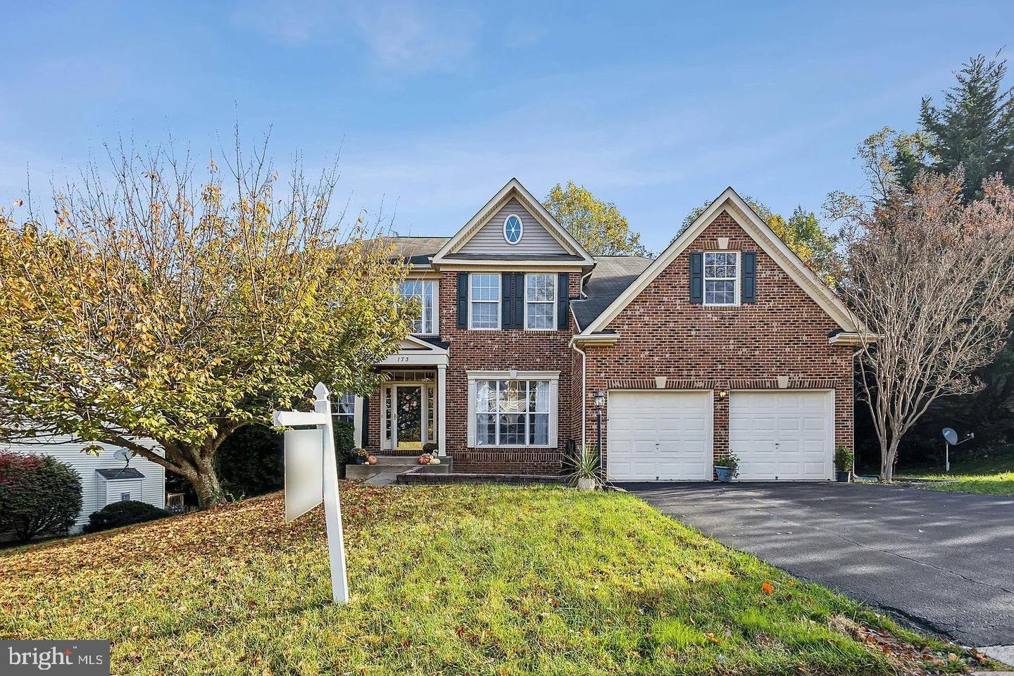 173 AUTUMN WIND CT, WARRENTON, Virginia 20186, 6 Bedrooms Bedrooms, 11 Rooms Rooms,5 BathroomsBathrooms,Residential,For sale,173 AUTUMN WIND CT,VAFQ2020546 MLS # VAFQ2020546 173 AUTUMN WIND CT, WARRENTON, Virginia 20186, 6 Bedrooms Bedrooms, 11 Rooms Rooms,5 BathroomsBathrooms,Residential,For sale,173 AUTUMN WIND CT,VAFQ2020546 MLS # VAFQ2020546