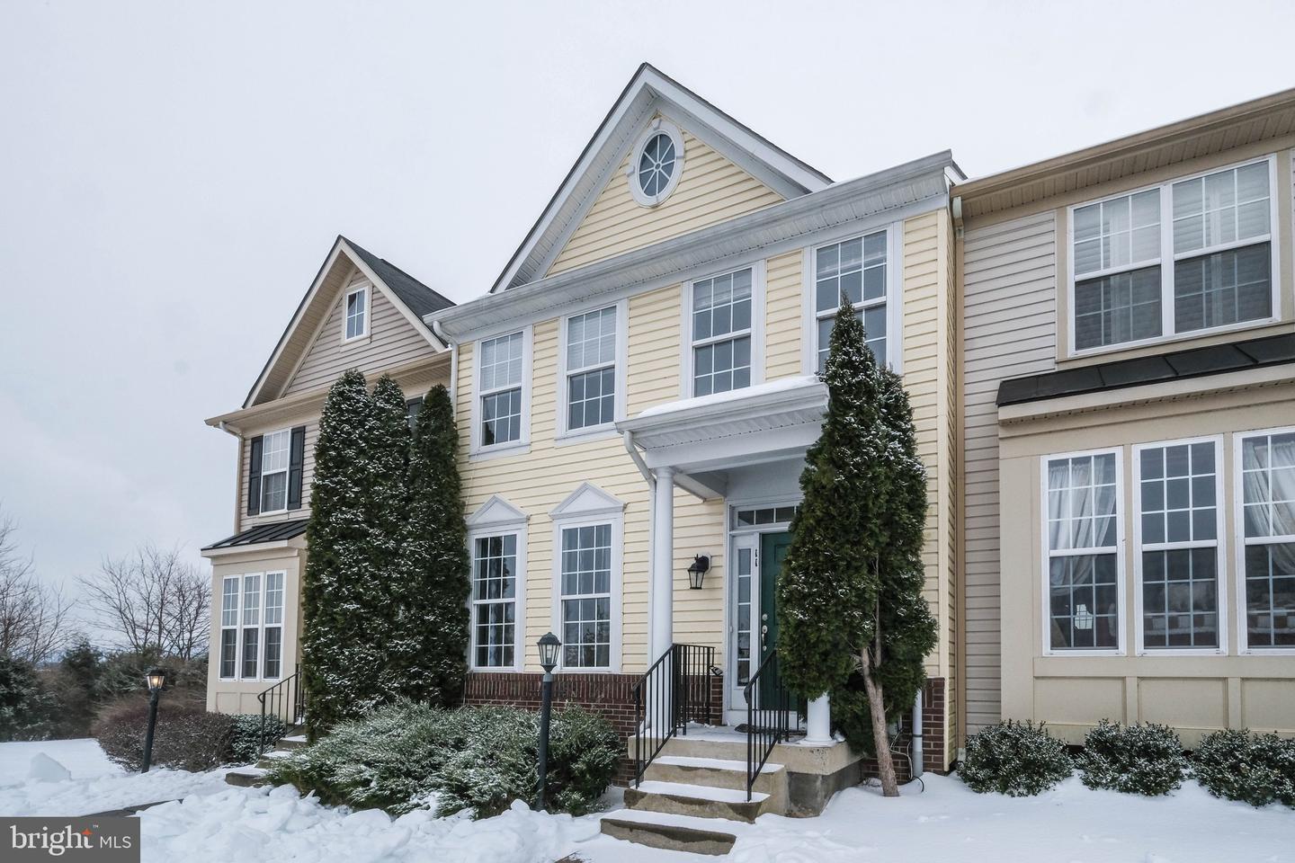 11 DRIVER SQ, FRONT ROYAL, Virginia 22630, 4 Bedrooms Bedrooms, ,3 BathroomsBathrooms,Residential,For sale,11 DRIVER SQ,VAWR2013330 MLS # VAWR2013330