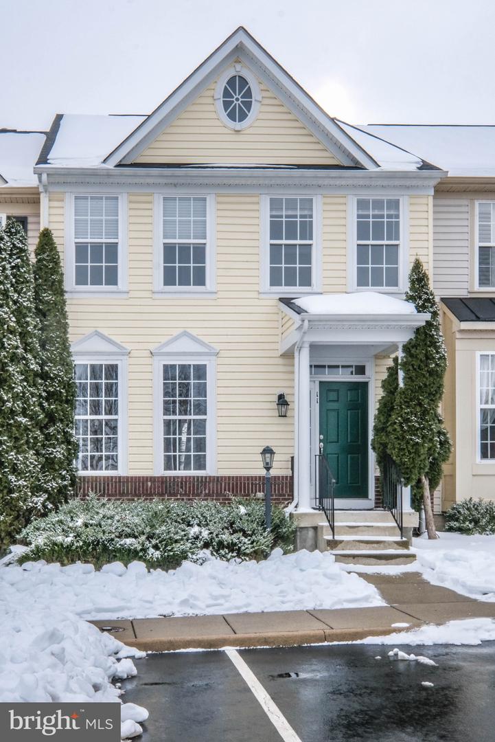 11 DRIVER SQ, FRONT ROYAL, Virginia 22630, 4 Bedrooms Bedrooms, ,3 BathroomsBathrooms,Residential,For sale,11 DRIVER SQ,VAWR2013330 MLS # VAWR2013330