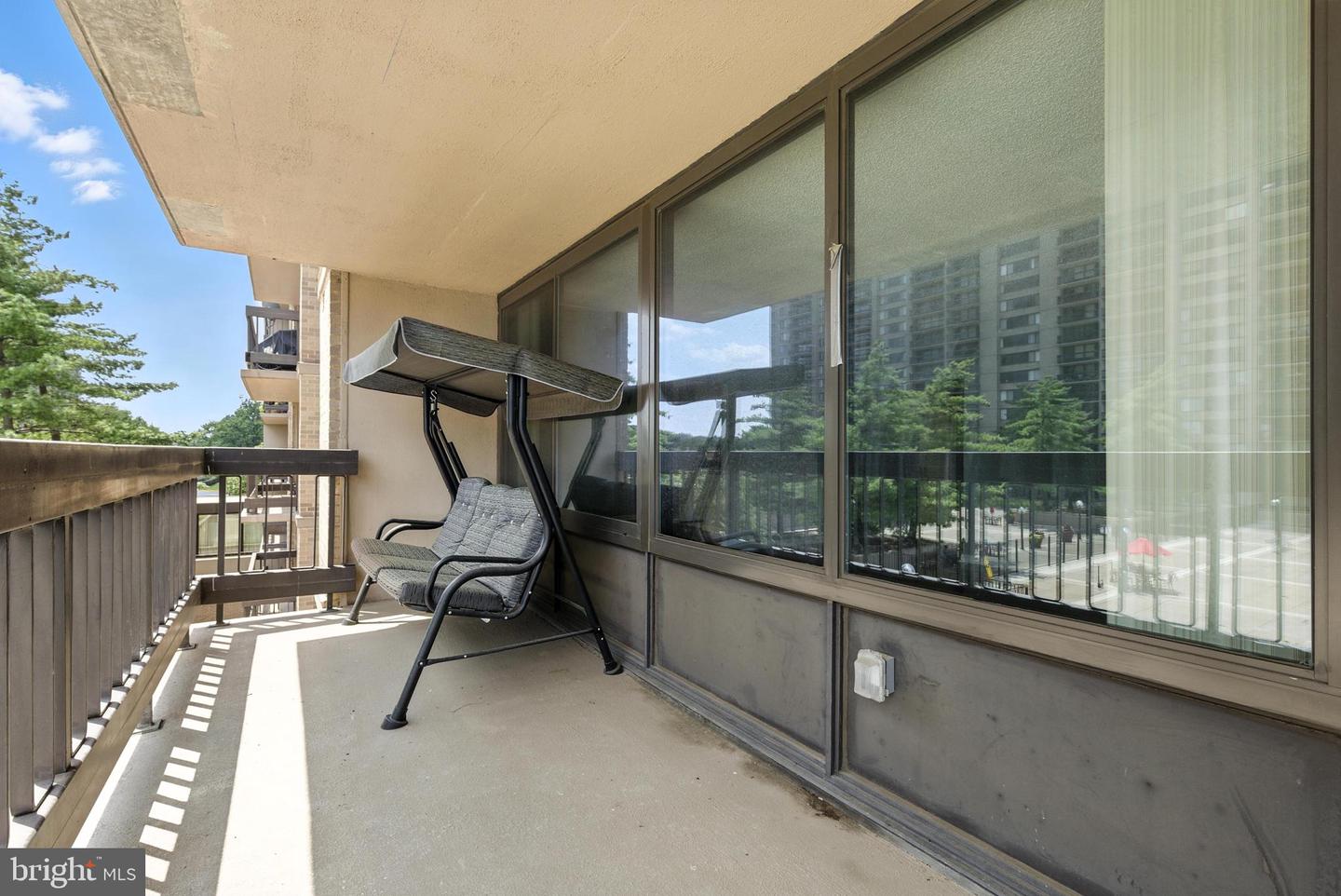 3701 S GEORGE MASON DR #315N, FALLS CHURCH, Virginia 22041, 3 Bedrooms Bedrooms, ,2 BathroomsBathrooms,Residential,For sale,3701 S GEORGE MASON DR #315N,VAFX2290266 MLS # VAFX2290266 3701 S GEORGE MASON DR #315N, FALLS CHURCH, Virginia 22041, 3 Bedrooms Bedrooms, ,2 BathroomsBathrooms,Residential,For sale,3701 S GEORGE MASON DR #315N,VAFX2290266 MLS # VAFX2290266