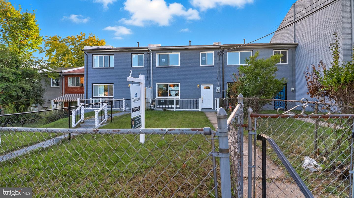 2238 15TH ST NE, WASHINGTON, District Of Columbia 20018, 4 Bedrooms Bedrooms, ,1 BathroomBathrooms,Residential,For sale,2238 15TH ST NE,DCDC2245934 MLS # DCDC2245934 2238 15TH ST NE, WASHINGTON, District Of Columbia 20018, 4 Bedrooms Bedrooms, ,1 BathroomBathrooms,Residential,For sale,2238 15TH ST NE,DCDC2245934 MLS # DCDC2245934