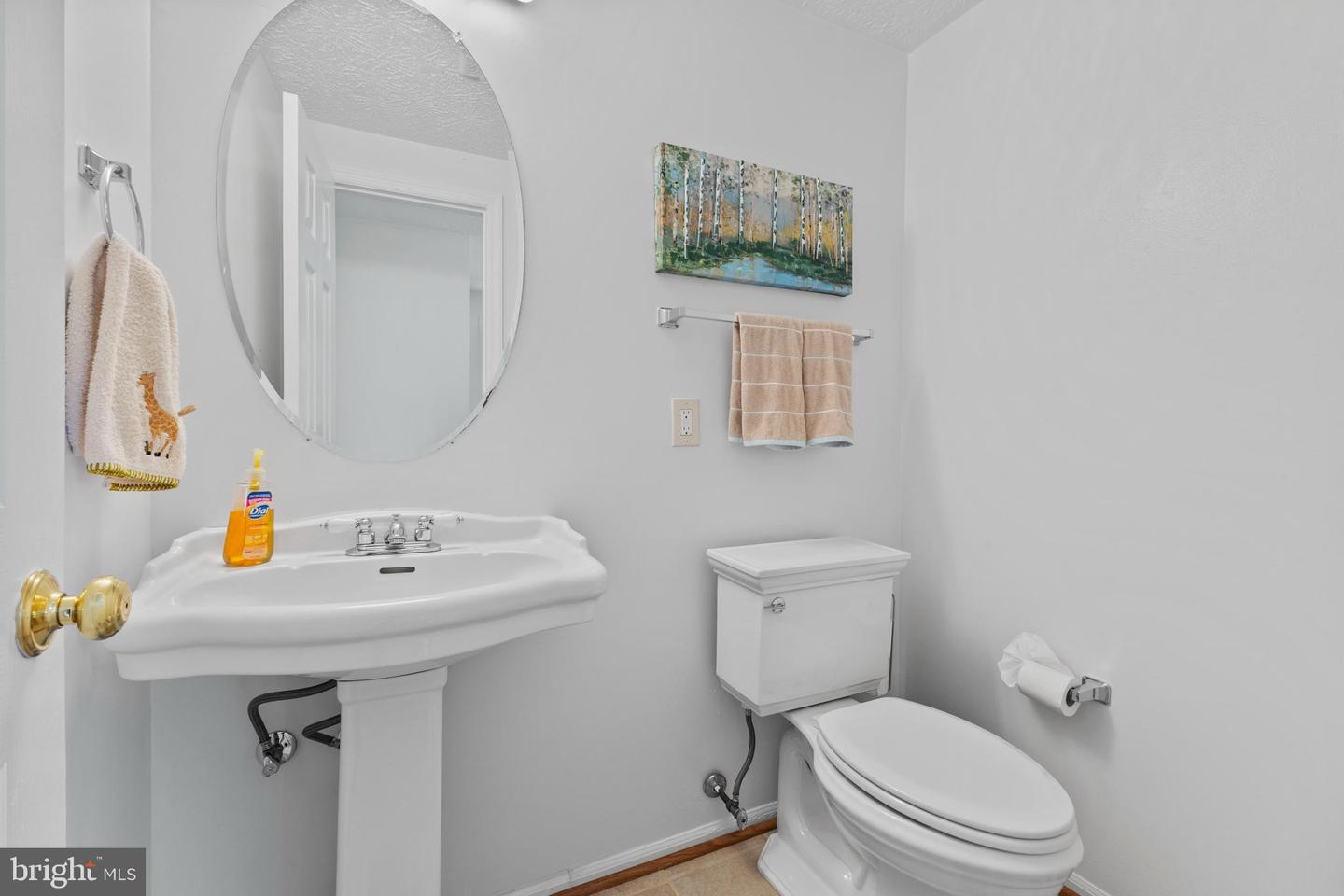 6822 ERICKA AVE, ALEXANDRIA, Virginia 22310, 3 Bedrooms Bedrooms, ,2 BathroomsBathrooms,Residential,For sale,6822 ERICKA AVE,VAFX2267674 MLS # VAFX2267674