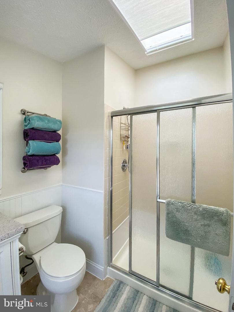 6822 ERICKA AVE, ALEXANDRIA, Virginia 22310, 3 Bedrooms Bedrooms, ,2 BathroomsBathrooms,Residential,For sale,6822 ERICKA AVE,VAFX2267674 MLS # VAFX2267674