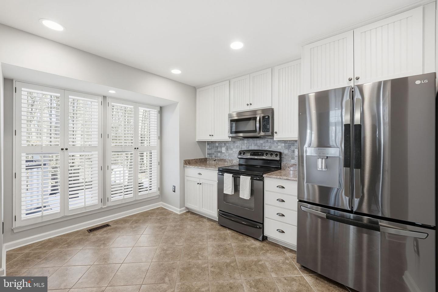 3094 FENNEGAN CT, WOODBRIDGE, Virginia 22192, 4 Bedrooms Bedrooms, ,2 BathroomsBathrooms,Residential,For sale,3094 FENNEGAN CT,VAPW2110626 MLS # VAPW2110626