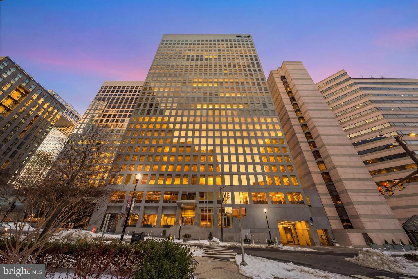 1111 19TH ST N #1903, ARLINGTON, Virginia 22209, 2 Bedrooms Bedrooms, ,2 BathroomsBathrooms,Residential,For sale,1111 19TH ST N #1903,VAAR2068368 MLS # VAAR2068368