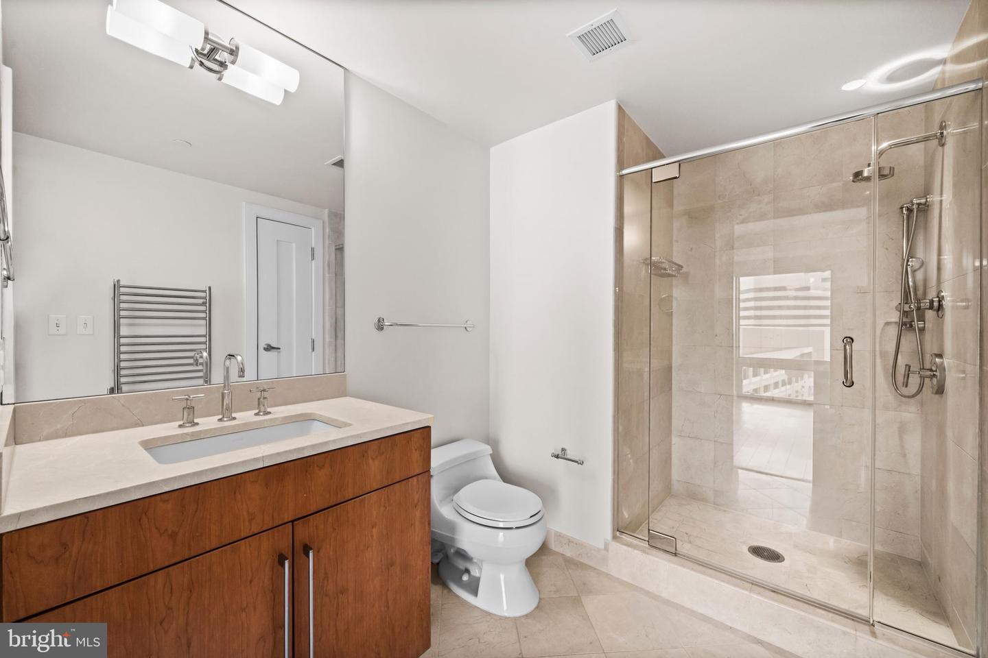 1111 19TH ST N #1903, ARLINGTON, Virginia 22209, 2 Bedrooms Bedrooms, ,2 BathroomsBathrooms,Residential,For sale,1111 19TH ST N #1903,VAAR2068368 MLS # VAAR2068368