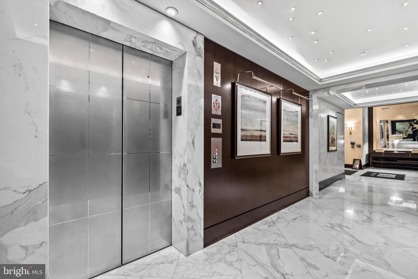 1111 19TH ST N #1903, ARLINGTON, Virginia 22209, 2 Bedrooms Bedrooms, ,2 BathroomsBathrooms,Residential,For sale,1111 19TH ST N #1903,VAAR2068368 MLS # VAAR2068368