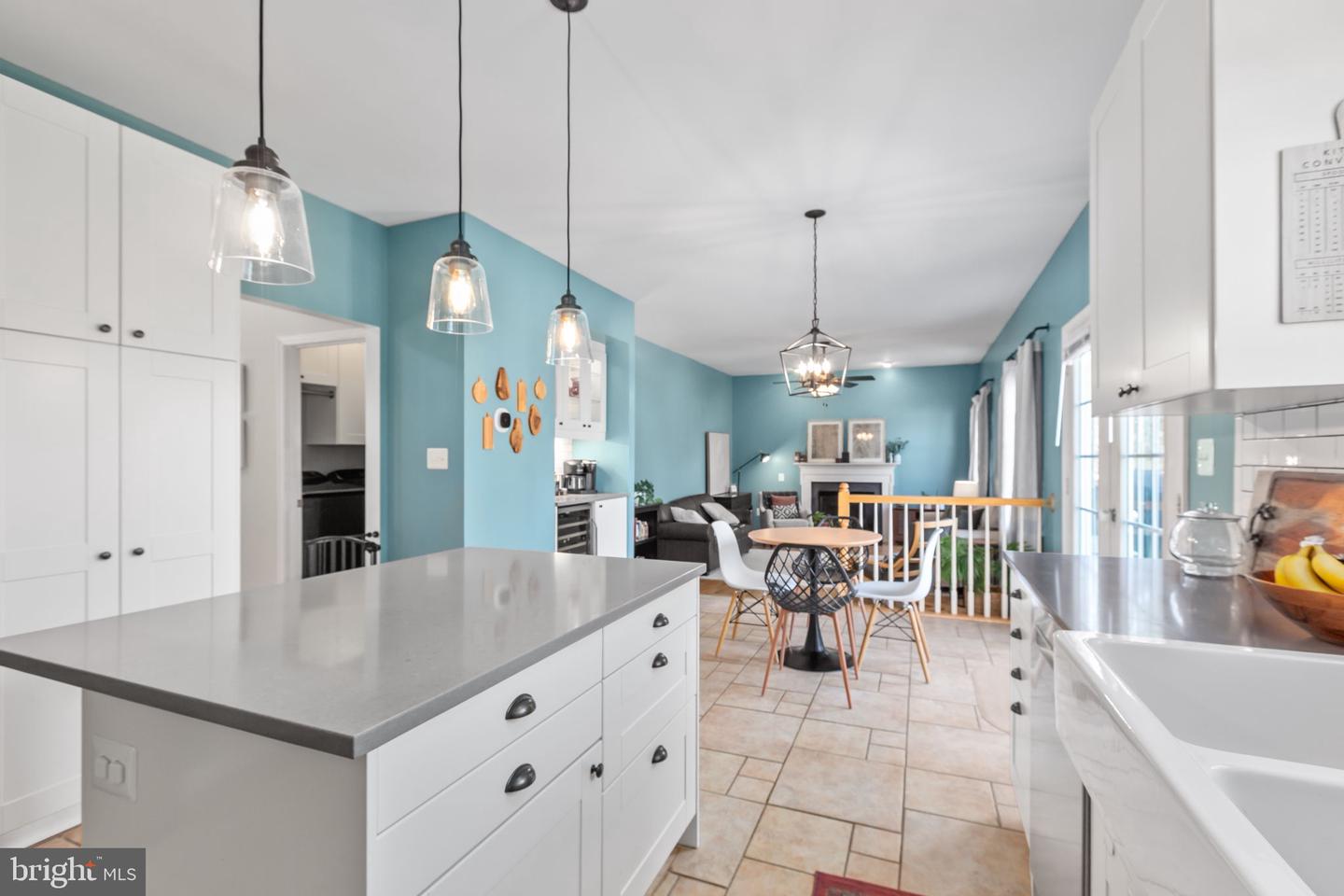 6 SUNSTONE DR, FREDERICKSBURG, Virginia 22406, 4 Bedrooms Bedrooms, ,3 BathroomsBathrooms,Residential,For sale,6 SUNSTONE DR,VAST2045830 MLS # VAST2045830