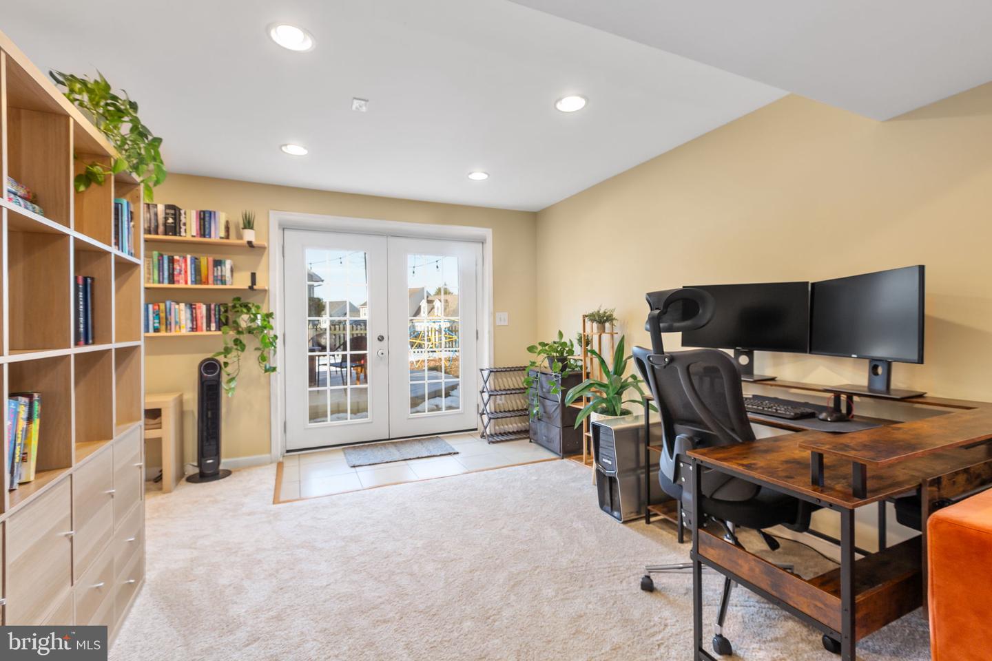 6 SUNSTONE DR, FREDERICKSBURG, Virginia 22406, 4 Bedrooms Bedrooms, ,3 BathroomsBathrooms,Residential,For sale,6 SUNSTONE DR,VAST2045830 MLS # VAST2045830