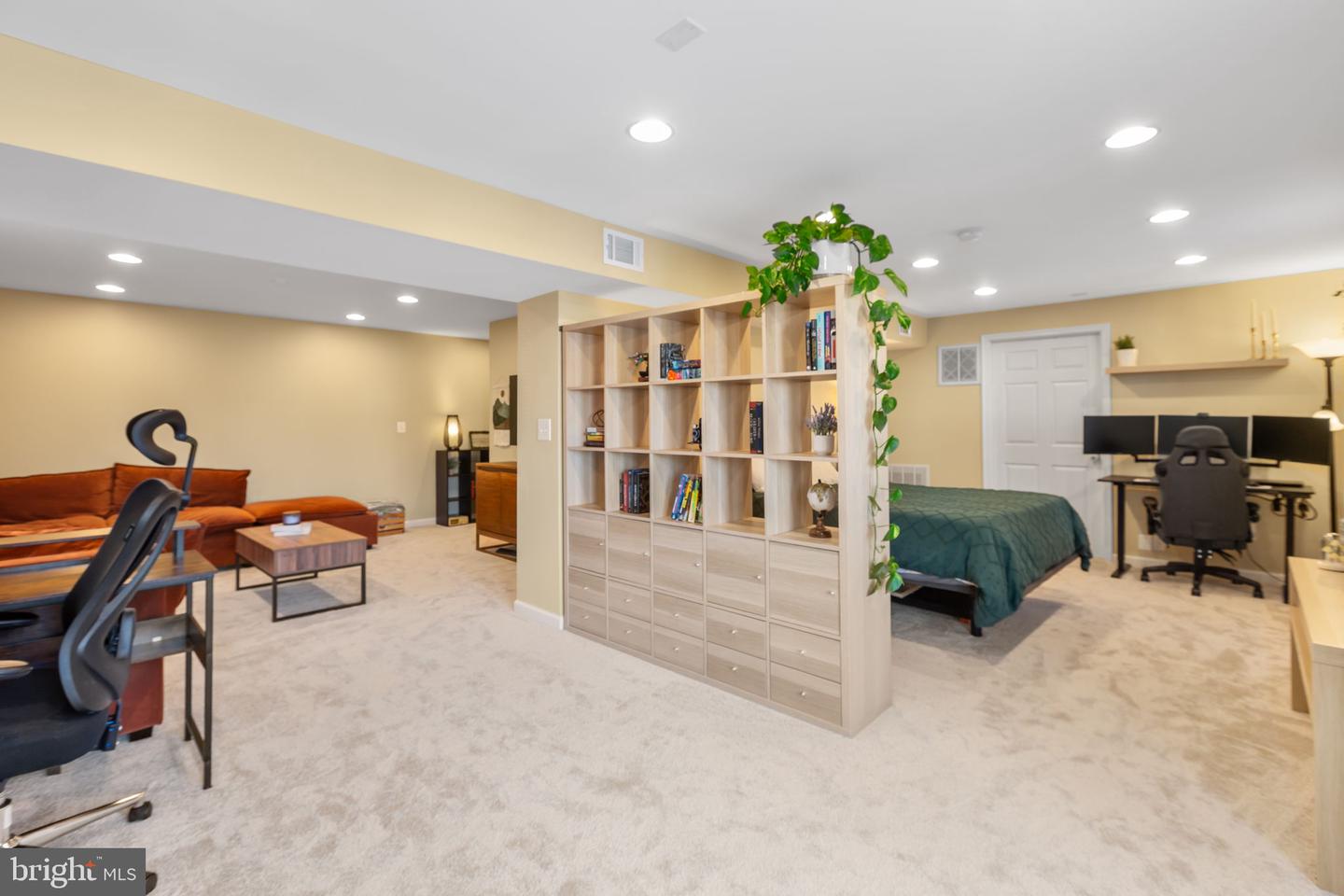 6 SUNSTONE DR, FREDERICKSBURG, Virginia 22406, 4 Bedrooms Bedrooms, ,3 BathroomsBathrooms,Residential,For sale,6 SUNSTONE DR,VAST2045830 MLS # VAST2045830