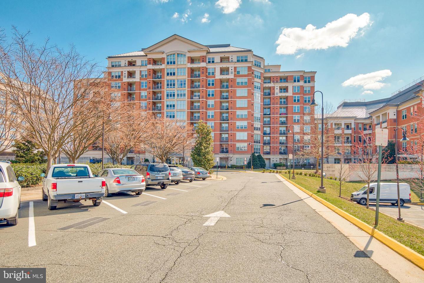 11770 SUNRISE VALLEY DR #325, RESTON, Virginia 20191, 2 Bedrooms Bedrooms, ,2 BathroomsBathrooms,Residential,For sale,11770 SUNRISE VALLEY DR #325,VAFX2289406 MLS # VAFX2289406 11770 SUNRISE VALLEY DR #325, RESTON, Virginia 20191, 2 Bedrooms Bedrooms, ,2 BathroomsBathrooms,Residential,For sale,11770 SUNRISE VALLEY DR #325,VAFX2289406 MLS # VAFX2289406