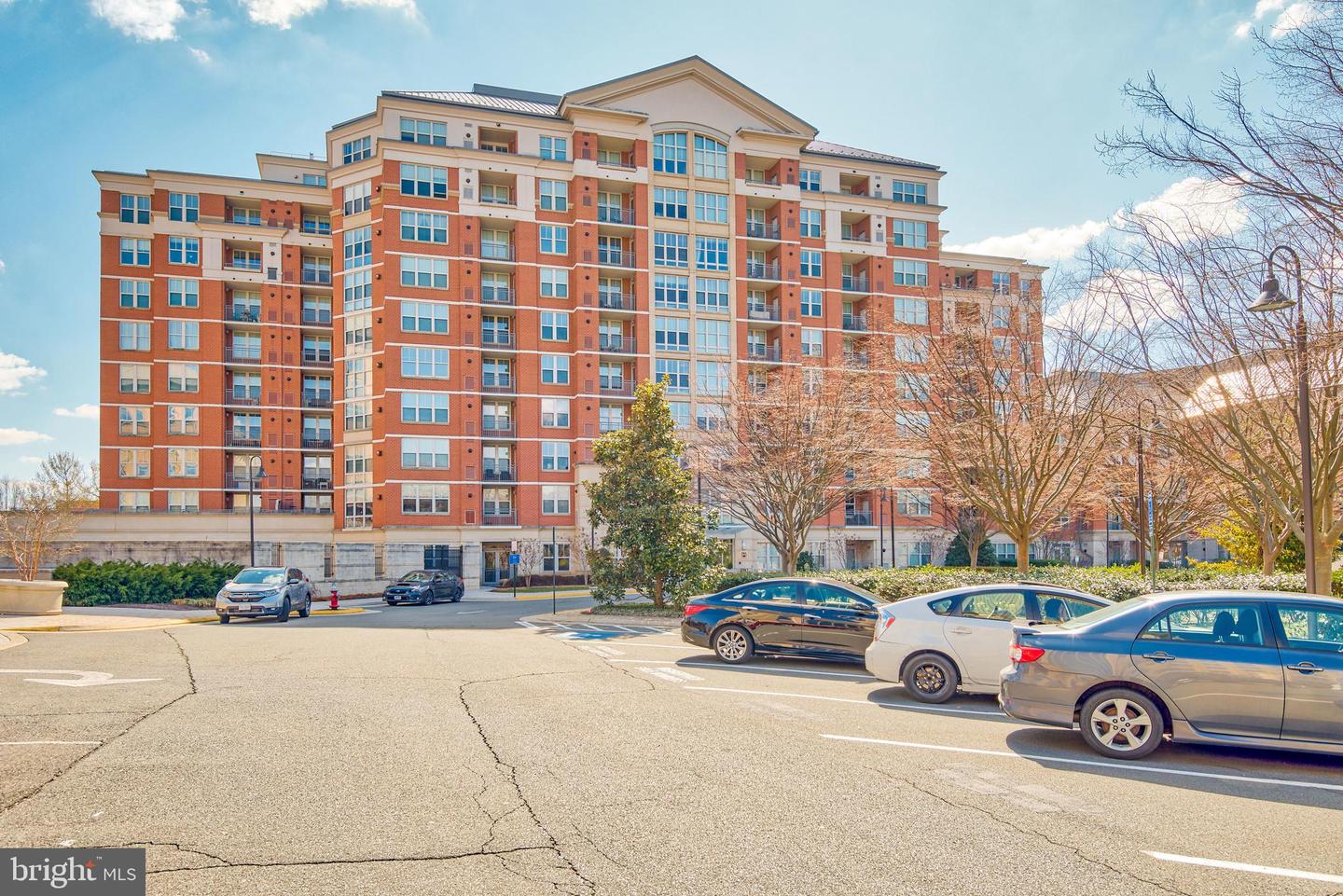 11770 SUNRISE VALLEY DR #325, RESTON, Virginia 20191, 2 Bedrooms Bedrooms, ,2 BathroomsBathrooms,Residential,For sale,11770 SUNRISE VALLEY DR #325,VAFX2289406 MLS # VAFX2289406 11770 SUNRISE VALLEY DR #325, RESTON, Virginia 20191, 2 Bedrooms Bedrooms, ,2 BathroomsBathrooms,Residential,For sale,11770 SUNRISE VALLEY DR #325,VAFX2289406 MLS # VAFX2289406