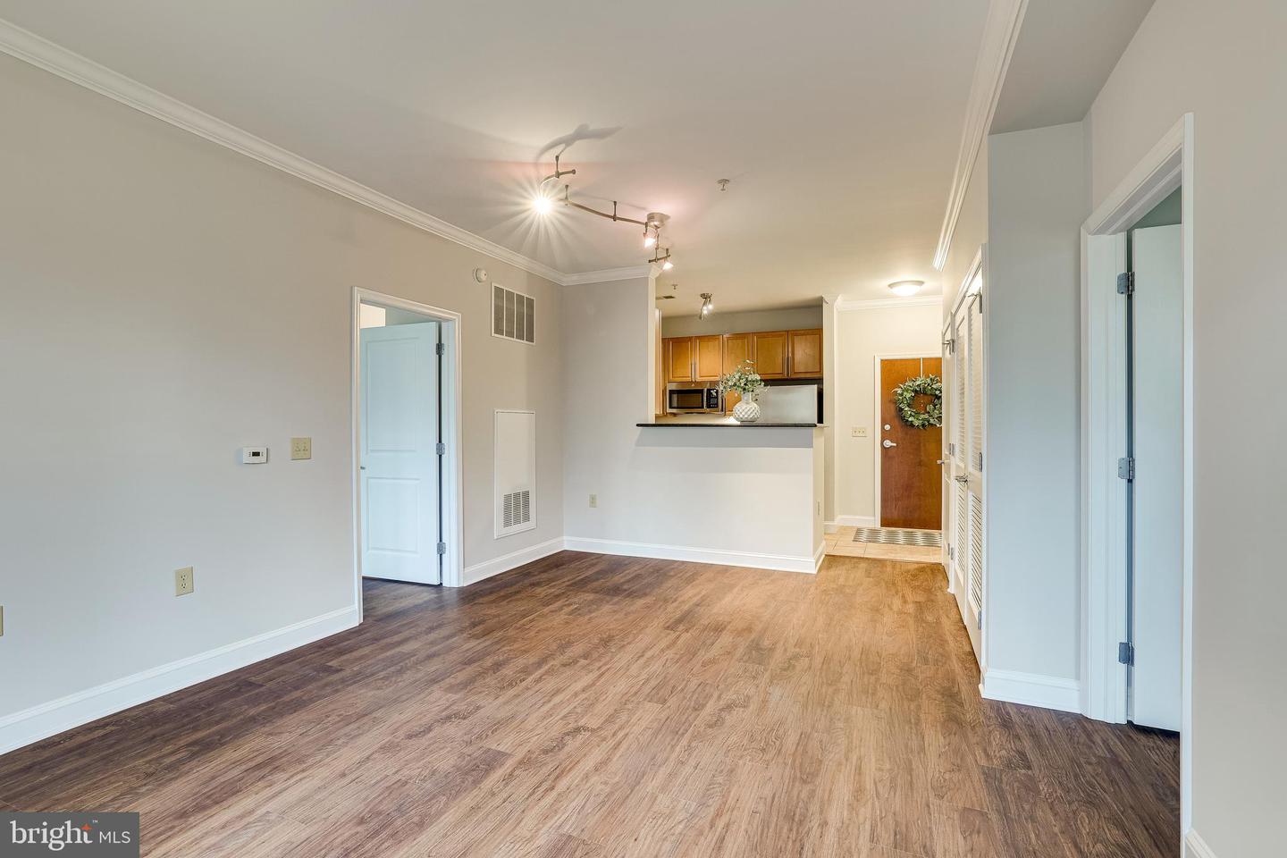 11770 SUNRISE VALLEY DR #325, RESTON, Virginia 20191, 2 Bedrooms Bedrooms, ,2 BathroomsBathrooms,Residential,For sale,11770 SUNRISE VALLEY DR #325,VAFX2289406 MLS # VAFX2289406 11770 SUNRISE VALLEY DR #325, RESTON, Virginia 20191, 2 Bedrooms Bedrooms, ,2 BathroomsBathrooms,Residential,For sale,11770 SUNRISE VALLEY DR #325,VAFX2289406 MLS # VAFX2289406