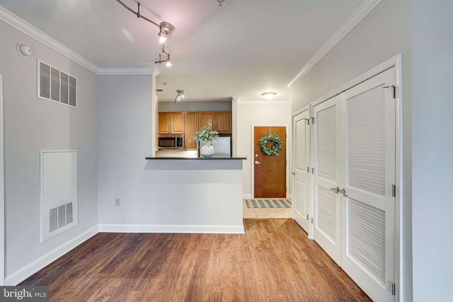 11770 SUNRISE VALLEY DR #325, RESTON, Virginia 20191, 2 Bedrooms Bedrooms, ,2 BathroomsBathrooms,Residential,For sale,11770 SUNRISE VALLEY DR #325,VAFX2289406 MLS # VAFX2289406 11770 SUNRISE VALLEY DR #325, RESTON, Virginia 20191, 2 Bedrooms Bedrooms, ,2 BathroomsBathrooms,Residential,For sale,11770 SUNRISE VALLEY DR #325,VAFX2289406 MLS # VAFX2289406