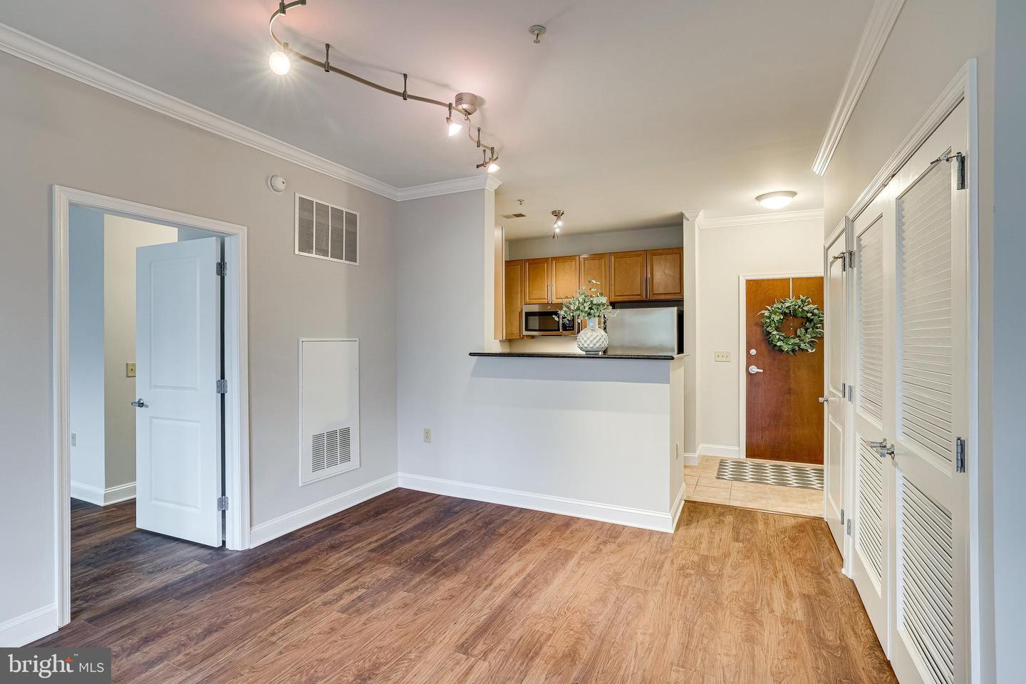 11770 SUNRISE VALLEY DR #325, RESTON, Virginia 20191, 2 Bedrooms Bedrooms, ,2 BathroomsBathrooms,Residential,For sale,11770 SUNRISE VALLEY DR #325,VAFX2289406 MLS # VAFX2289406 11770 SUNRISE VALLEY DR #325, RESTON, Virginia 20191, 2 Bedrooms Bedrooms, ,2 BathroomsBathrooms,Residential,For sale,11770 SUNRISE VALLEY DR #325,VAFX2289406 MLS # VAFX2289406