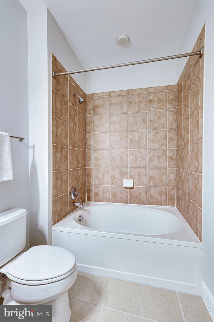 11770 SUNRISE VALLEY DR #325, RESTON, Virginia 20191, 2 Bedrooms Bedrooms, ,2 BathroomsBathrooms,Residential,For sale,11770 SUNRISE VALLEY DR #325,VAFX2289406 MLS # VAFX2289406 11770 SUNRISE VALLEY DR #325, RESTON, Virginia 20191, 2 Bedrooms Bedrooms, ,2 BathroomsBathrooms,Residential,For sale,11770 SUNRISE VALLEY DR #325,VAFX2289406 MLS # VAFX2289406