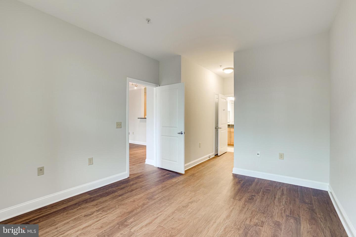 11770 SUNRISE VALLEY DR #325, RESTON, Virginia 20191, 2 Bedrooms Bedrooms, ,2 BathroomsBathrooms,Residential,For sale,11770 SUNRISE VALLEY DR #325,VAFX2289406 MLS # VAFX2289406 11770 SUNRISE VALLEY DR #325, RESTON, Virginia 20191, 2 Bedrooms Bedrooms, ,2 BathroomsBathrooms,Residential,For sale,11770 SUNRISE VALLEY DR #325,VAFX2289406 MLS # VAFX2289406