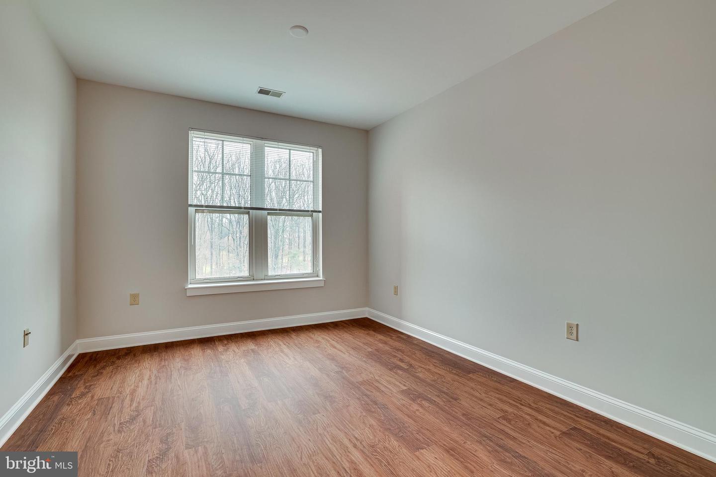 11770 SUNRISE VALLEY DR #325, RESTON, Virginia 20191, 2 Bedrooms Bedrooms, ,2 BathroomsBathrooms,Residential,For sale,11770 SUNRISE VALLEY DR #325,VAFX2289406 MLS # VAFX2289406 11770 SUNRISE VALLEY DR #325, RESTON, Virginia 20191, 2 Bedrooms Bedrooms, ,2 BathroomsBathrooms,Residential,For sale,11770 SUNRISE VALLEY DR #325,VAFX2289406 MLS # VAFX2289406