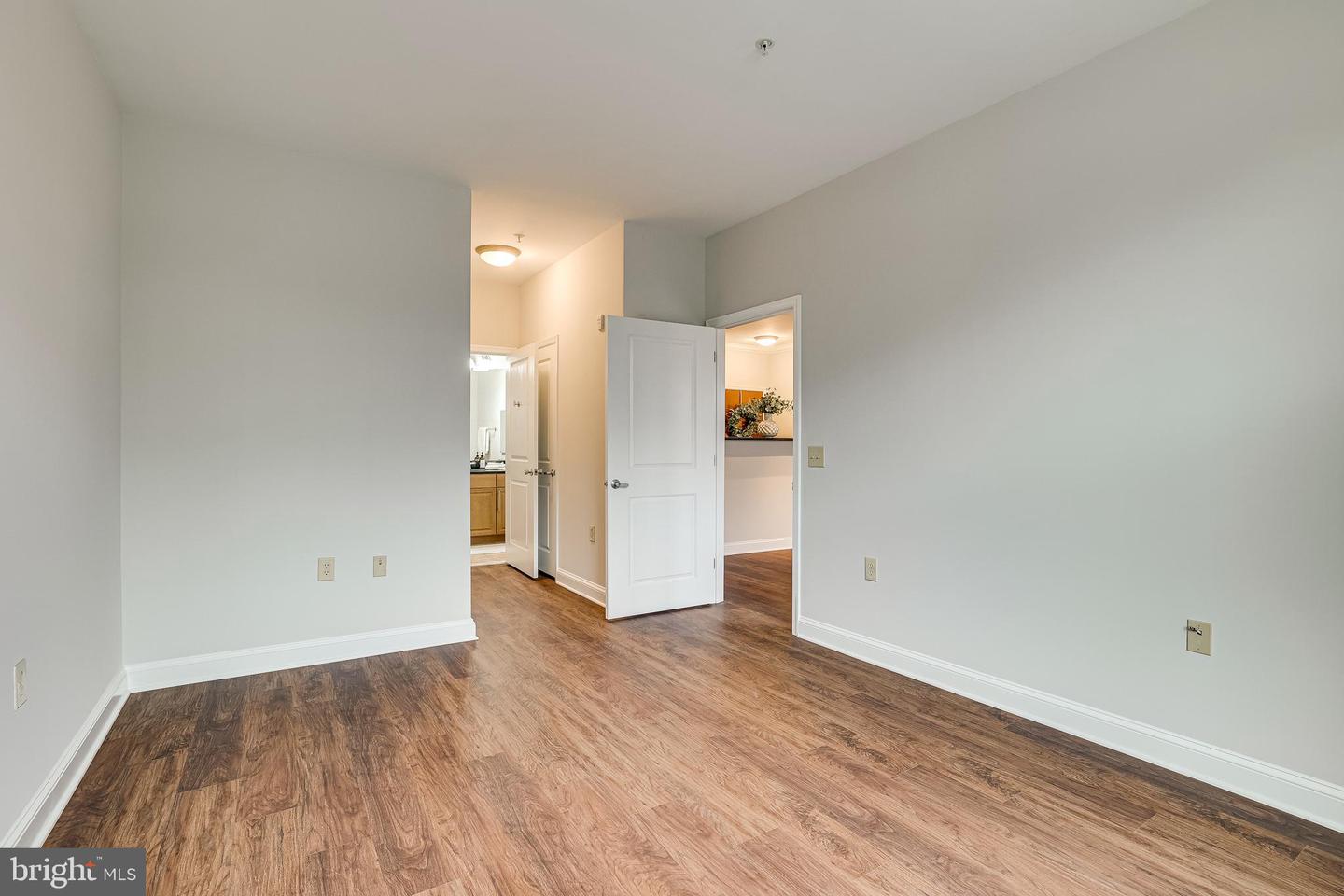 11770 SUNRISE VALLEY DR #325, RESTON, Virginia 20191, 2 Bedrooms Bedrooms, ,2 BathroomsBathrooms,Residential,For sale,11770 SUNRISE VALLEY DR #325,VAFX2289406 MLS # VAFX2289406 11770 SUNRISE VALLEY DR #325, RESTON, Virginia 20191, 2 Bedrooms Bedrooms, ,2 BathroomsBathrooms,Residential,For sale,11770 SUNRISE VALLEY DR #325,VAFX2289406 MLS # VAFX2289406