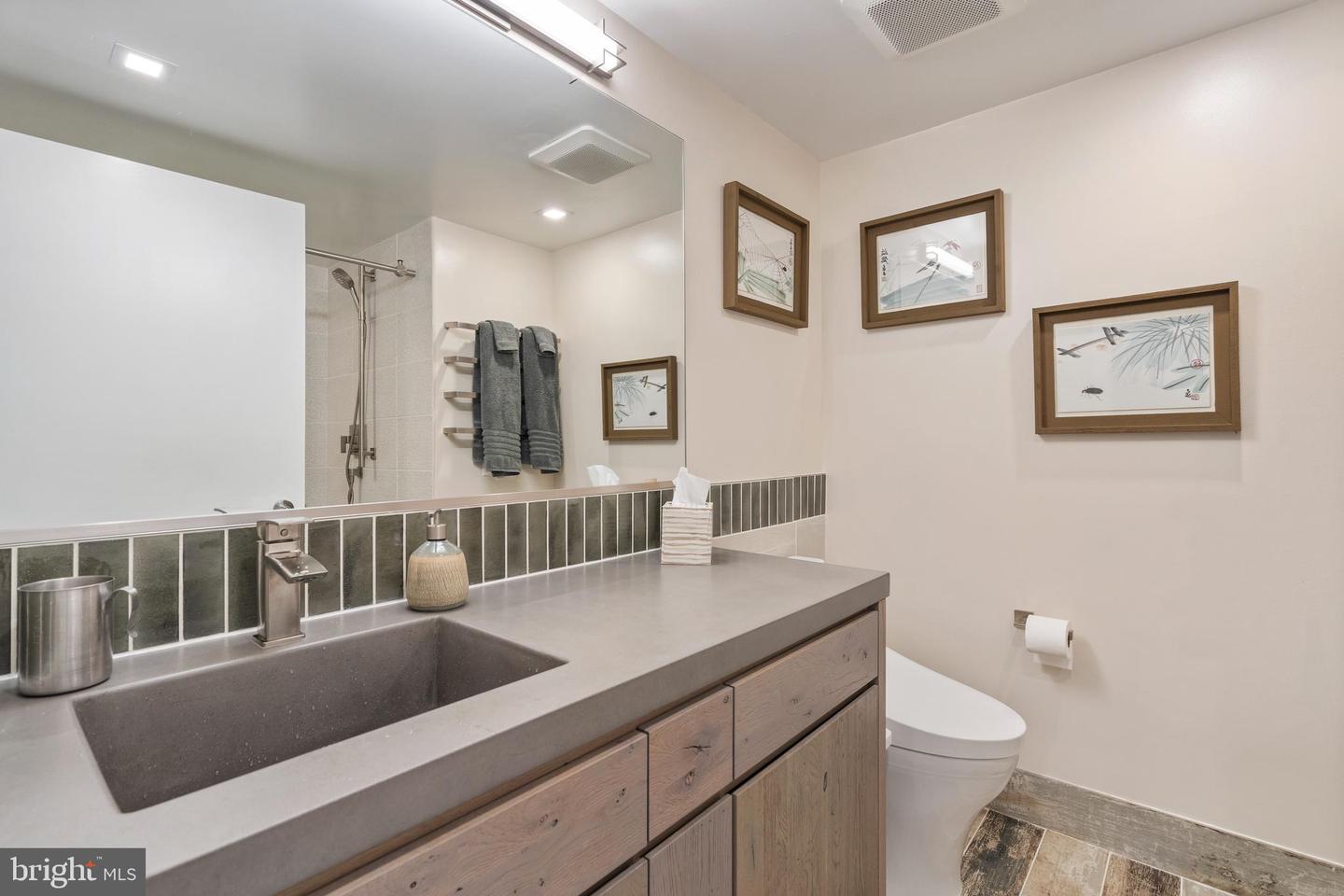 1700 KALORAMA RD NW #PH502, WASHINGTON, District Of Columbia 20009, 2 Bedrooms Bedrooms, ,2 BathroomsBathrooms,Residential,For sale,1700 KALORAMA RD NW #PH502,DCDC2245314 MLS # DCDC2245314