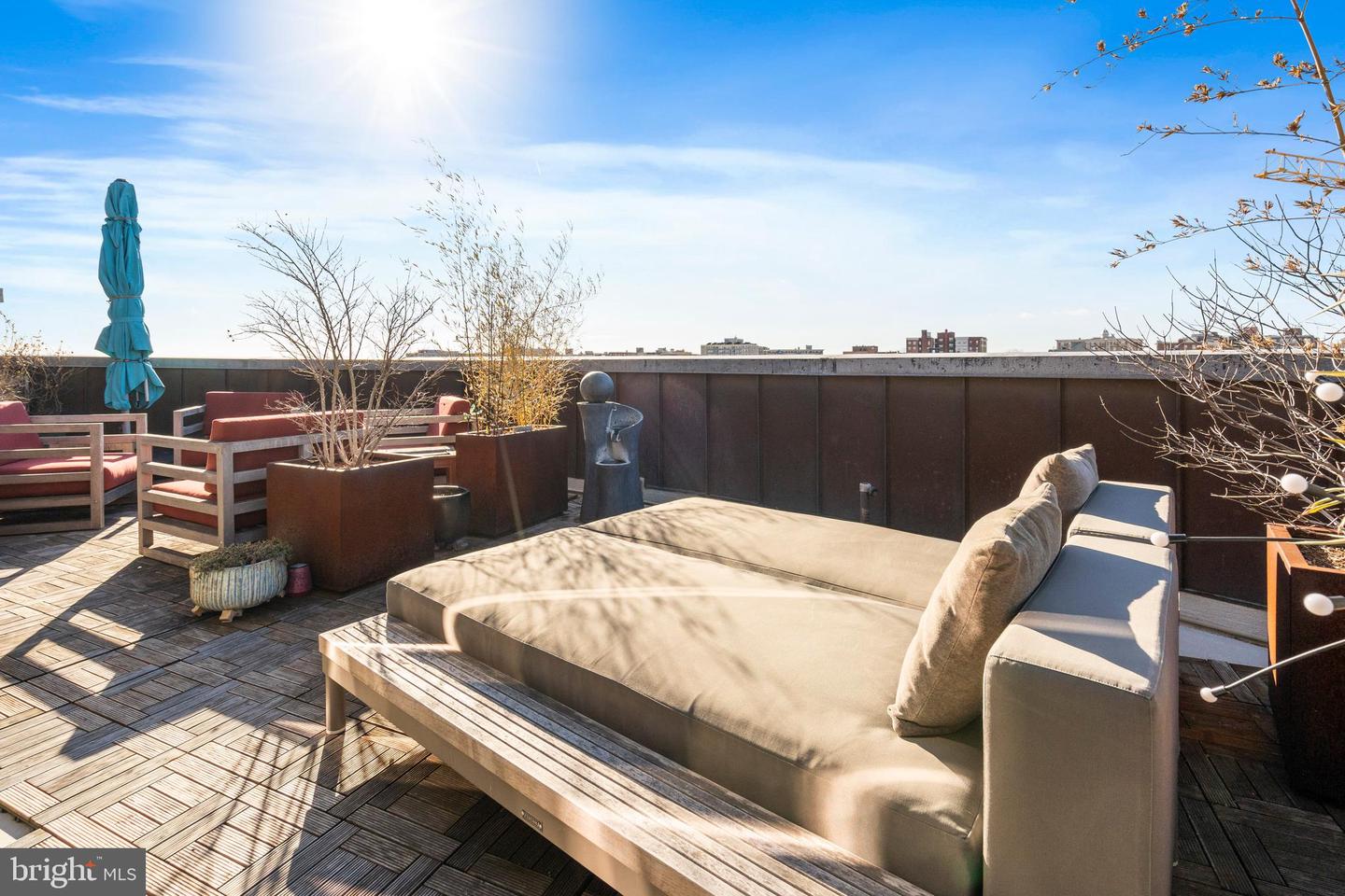 1700 KALORAMA RD NW #PH502, WASHINGTON, District Of Columbia 20009, 2 Bedrooms Bedrooms, ,2 BathroomsBathrooms,Residential,For sale,1700 KALORAMA RD NW #PH502,DCDC2245314 MLS # DCDC2245314