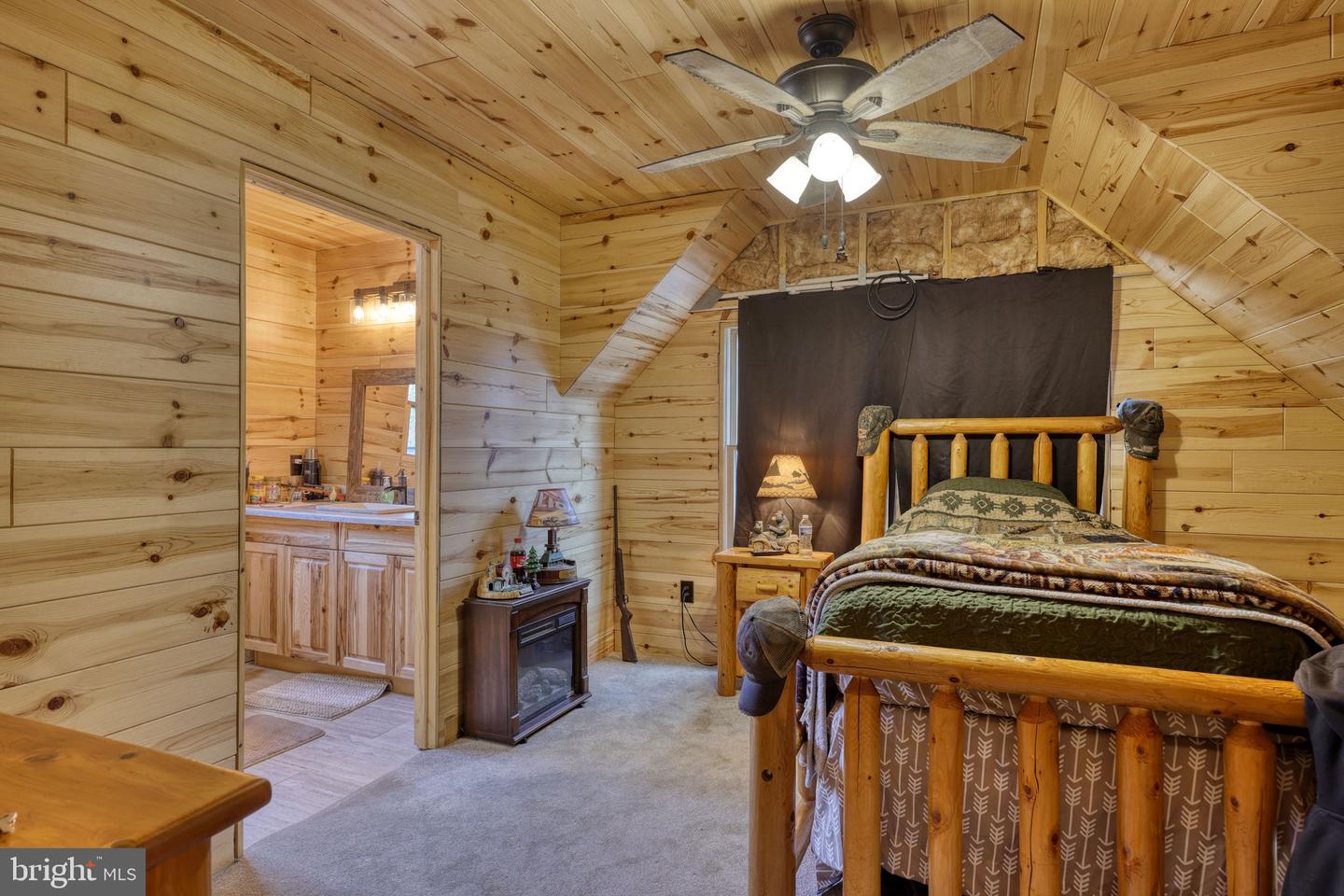 131 UPPER SPRINGS LN, WOODSTOCK, Virginia 22664, 3 Bedrooms Bedrooms, ,3 BathroomsBathrooms,Residential,For sale,131 UPPER SPRINGS LN,VASH2013546 MLS # VASH2013546