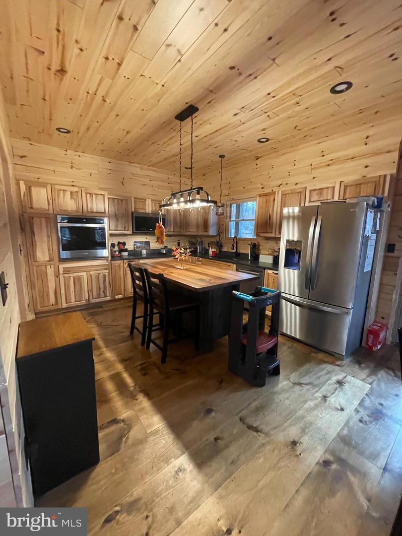 131 UPPER SPRINGS LN, WOODSTOCK, Virginia 22664, 3 Bedrooms Bedrooms, ,3 BathroomsBathrooms,Residential,For sale,131 UPPER SPRINGS LN,VASH2013546 MLS # VASH2013546