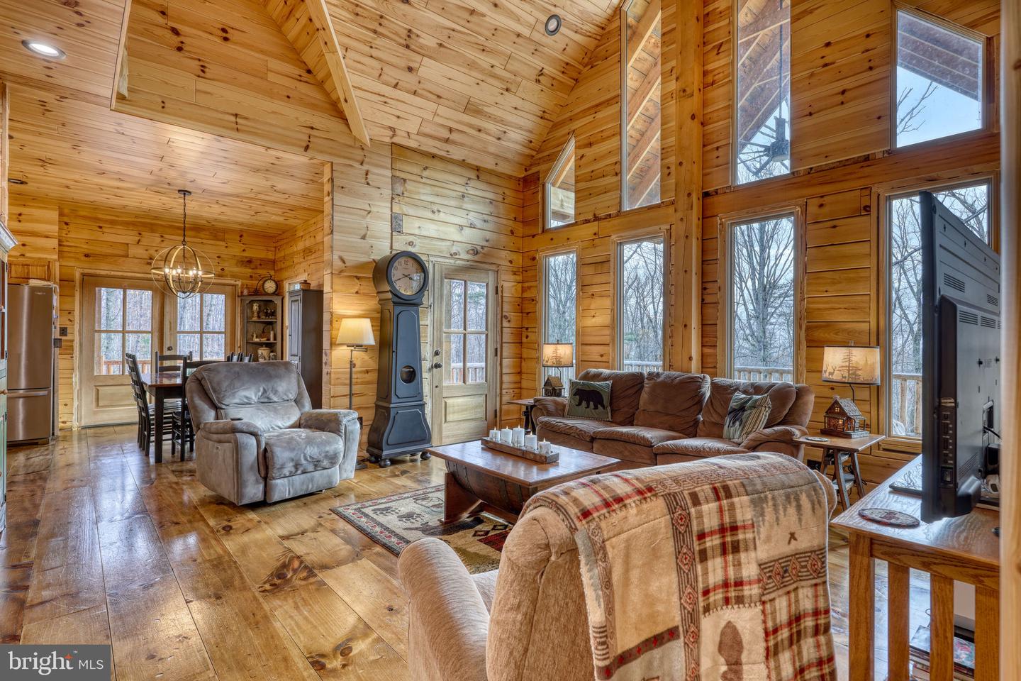 131 UPPER SPRINGS LN, WOODSTOCK, Virginia 22664, 3 Bedrooms Bedrooms, ,3 BathroomsBathrooms,Residential,For sale,131 UPPER SPRINGS LN,VASH2013546 MLS # VASH2013546