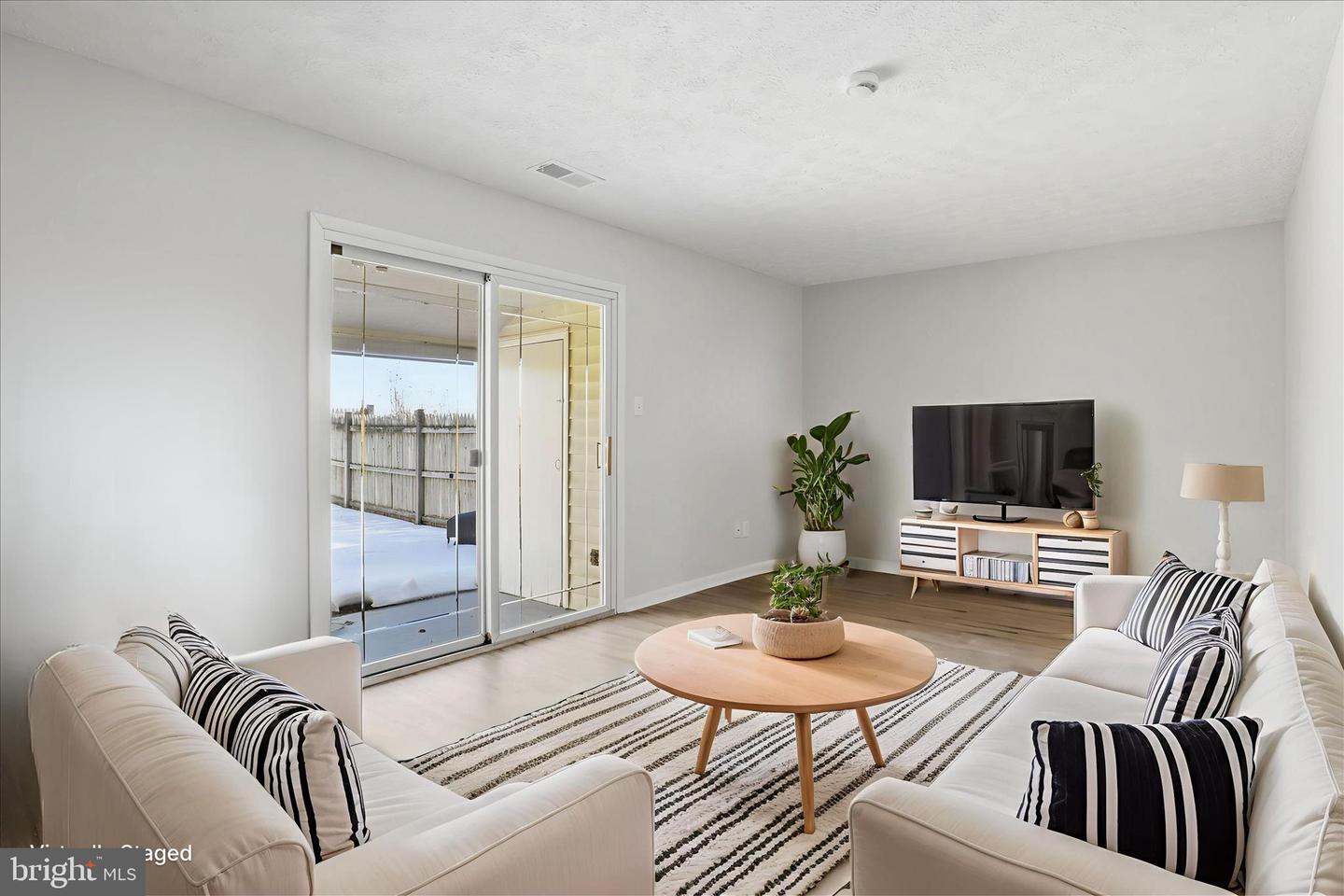 406 CRESTWOOD ST SW, LEESBURG, Virginia 20175, 3 Bedrooms Bedrooms, ,2 BathroomsBathrooms,Residential,For sale,406 CRESTWOOD ST SW,VALO2115644 MLS # VALO2115644 406 CRESTWOOD ST SW, LEESBURG, Virginia 20175, 3 Bedrooms Bedrooms, ,2 BathroomsBathrooms,Residential,For sale,406 CRESTWOOD ST SW,VALO2115644 MLS # VALO2115644