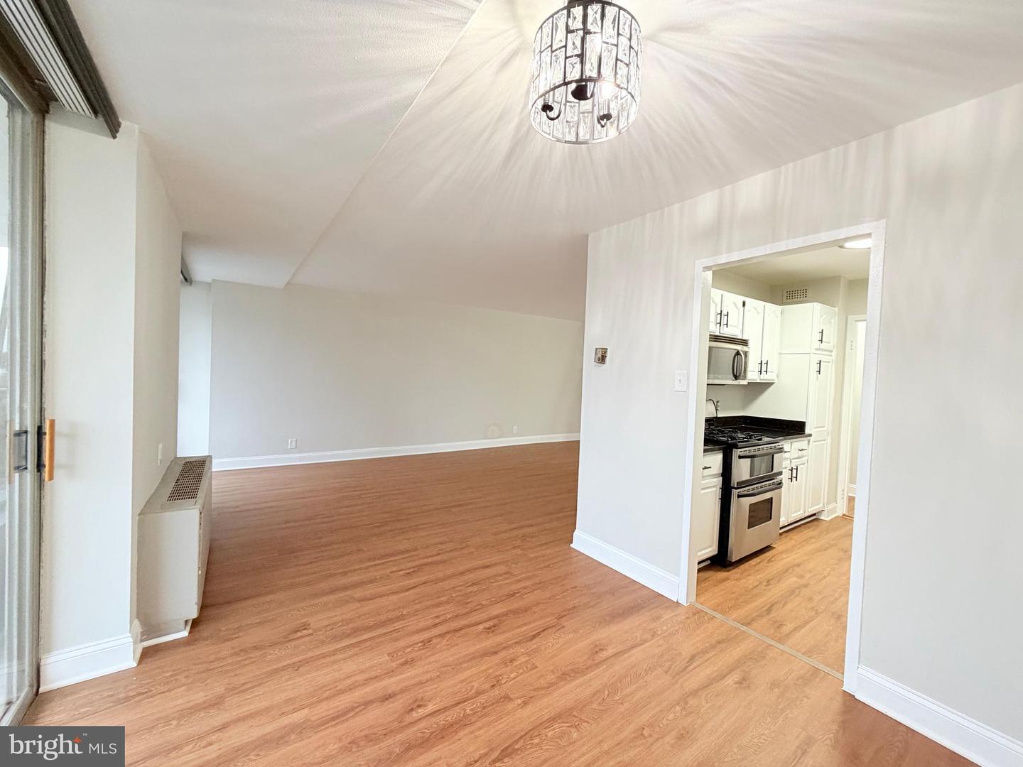 301 N BEAUREGARD ST N #703, ALEXANDRIA, Virginia 22312, 1 Bedroom Bedrooms, ,1 BathroomBathrooms,Residential,For sale,301 N BEAUREGARD ST N #703,VAAX2054136 MLS # VAAX2054136