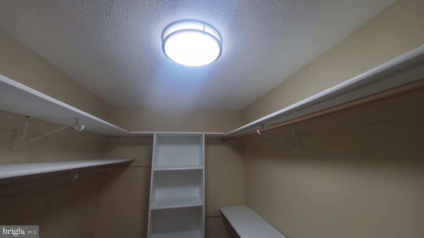 1292-F5 OX RD, WOODSTOCK, Virginia 22664, 2 Bedrooms Bedrooms, ,2 BathroomsBathrooms,Residential,For sale,1292-F5 OX RD,VASH2013568 MLS # VASH2013568