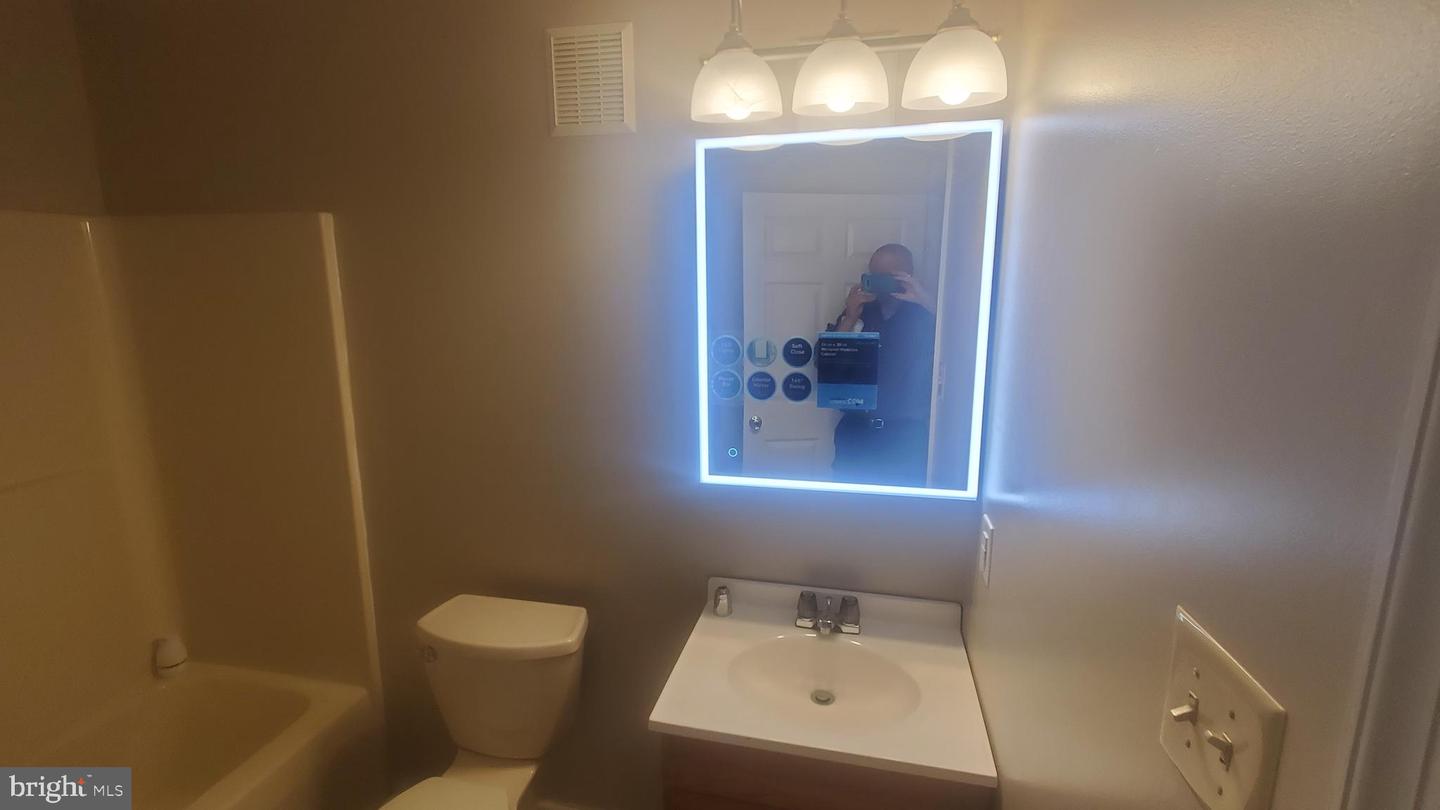 1292-F5 OX RD, WOODSTOCK, Virginia 22664, 2 Bedrooms Bedrooms, ,2 BathroomsBathrooms,Residential,For sale,1292-F5 OX RD,VASH2013568 MLS # VASH2013568