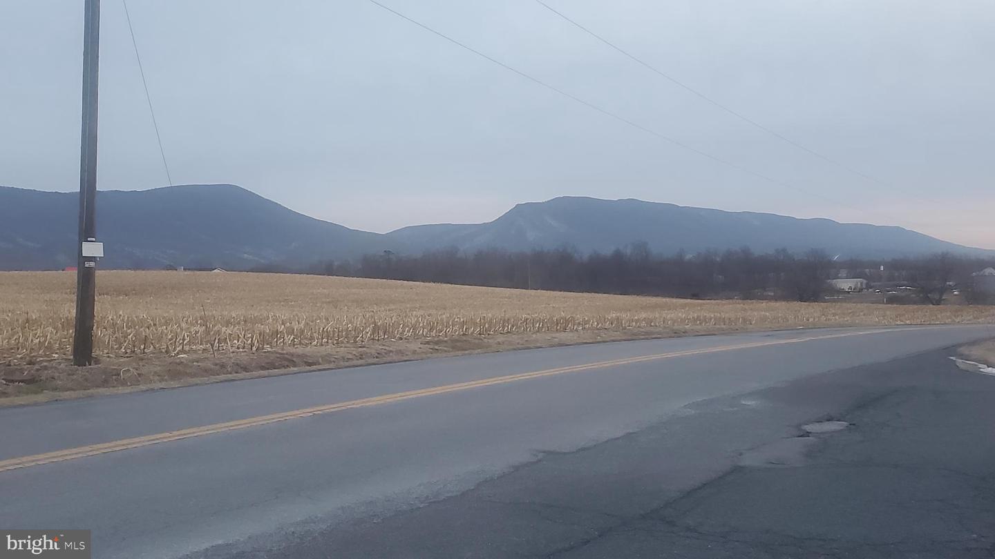 1292-F5 OX RD, WOODSTOCK, Virginia 22664, 2 Bedrooms Bedrooms, ,2 BathroomsBathrooms,Residential,For sale,1292-F5 OX RD,VASH2013568 MLS # VASH2013568