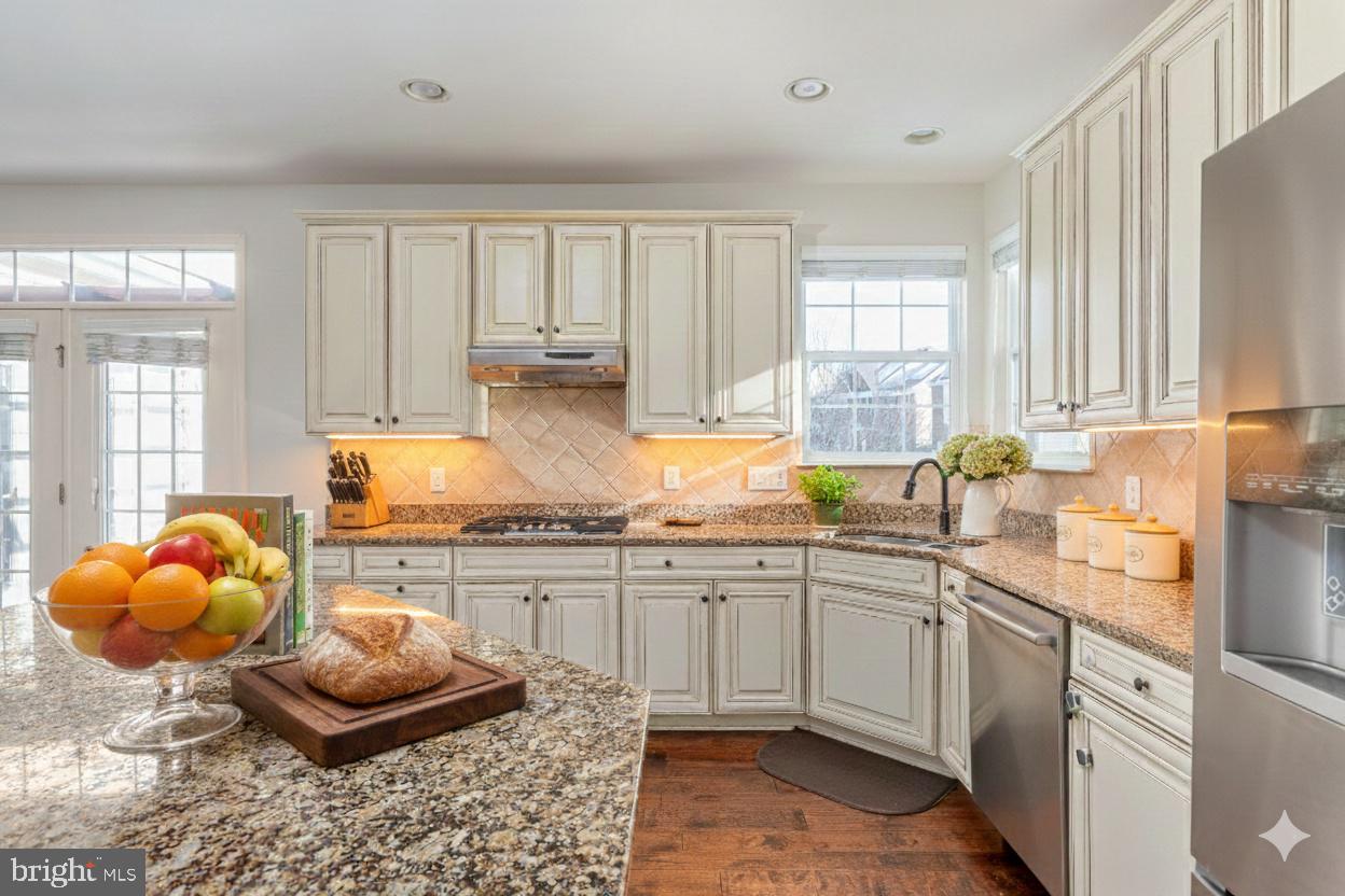 42134 AUTUMN RAIN CIR, BRAMBLETON, Virginia 20148, 5 Bedrooms Bedrooms, ,4 BathroomsBathrooms,Residential,For sale,42134 AUTUMN RAIN CIR,VALO2115822 MLS # VALO2115822