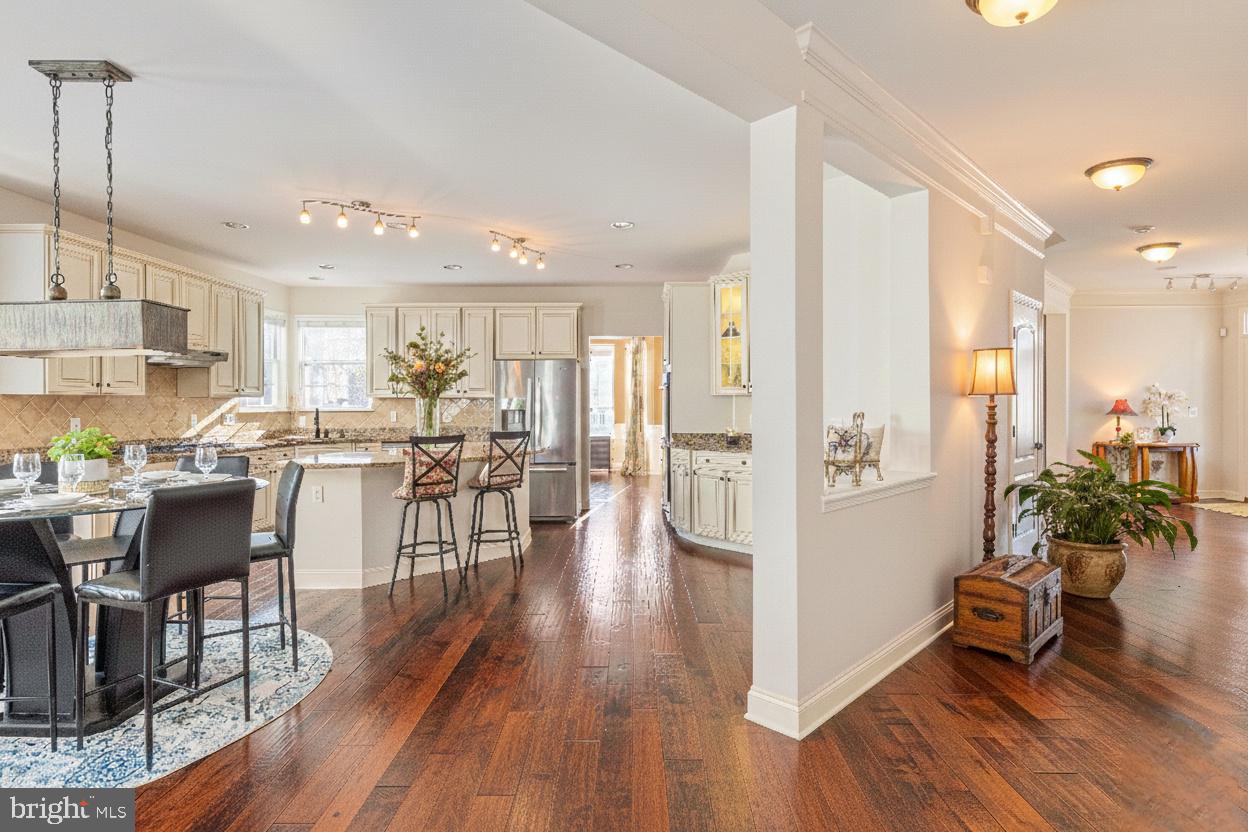 42134 AUTUMN RAIN CIR, BRAMBLETON, Virginia 20148, 5 Bedrooms Bedrooms, ,4 BathroomsBathrooms,Residential,For sale,42134 AUTUMN RAIN CIR,VALO2115822 MLS # VALO2115822