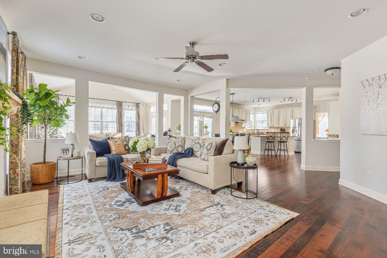 42134 AUTUMN RAIN CIR, BRAMBLETON, Virginia 20148, 5 Bedrooms Bedrooms, ,4 BathroomsBathrooms,Residential,For sale,42134 AUTUMN RAIN CIR,VALO2115822 MLS # VALO2115822