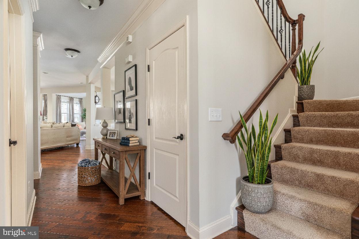 42134 AUTUMN RAIN CIR, BRAMBLETON, Virginia 20148, 5 Bedrooms Bedrooms, ,4 BathroomsBathrooms,Residential,For sale,42134 AUTUMN RAIN CIR,VALO2115822 MLS # VALO2115822