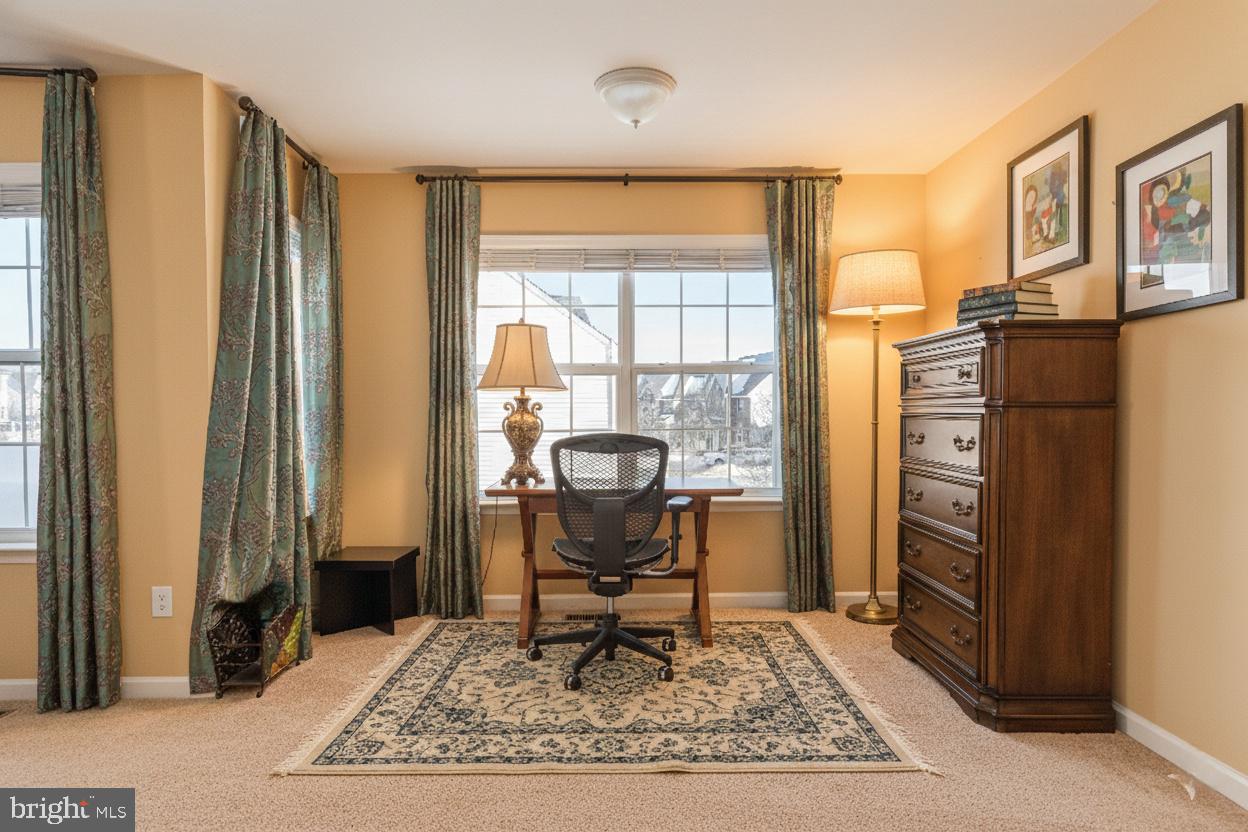 42134 AUTUMN RAIN CIR, BRAMBLETON, Virginia 20148, 5 Bedrooms Bedrooms, ,4 BathroomsBathrooms,Residential,For sale,42134 AUTUMN RAIN CIR,VALO2115822 MLS # VALO2115822