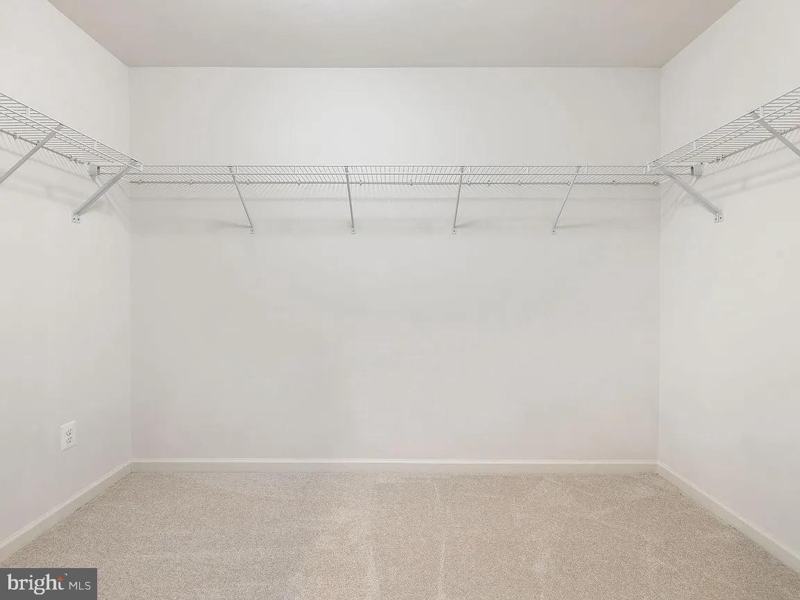 42134 AUTUMN RAIN CIR, BRAMBLETON, Virginia 20148, 5 Bedrooms Bedrooms, ,4 BathroomsBathrooms,Residential,For sale,42134 AUTUMN RAIN CIR,VALO2115822 MLS # VALO2115822