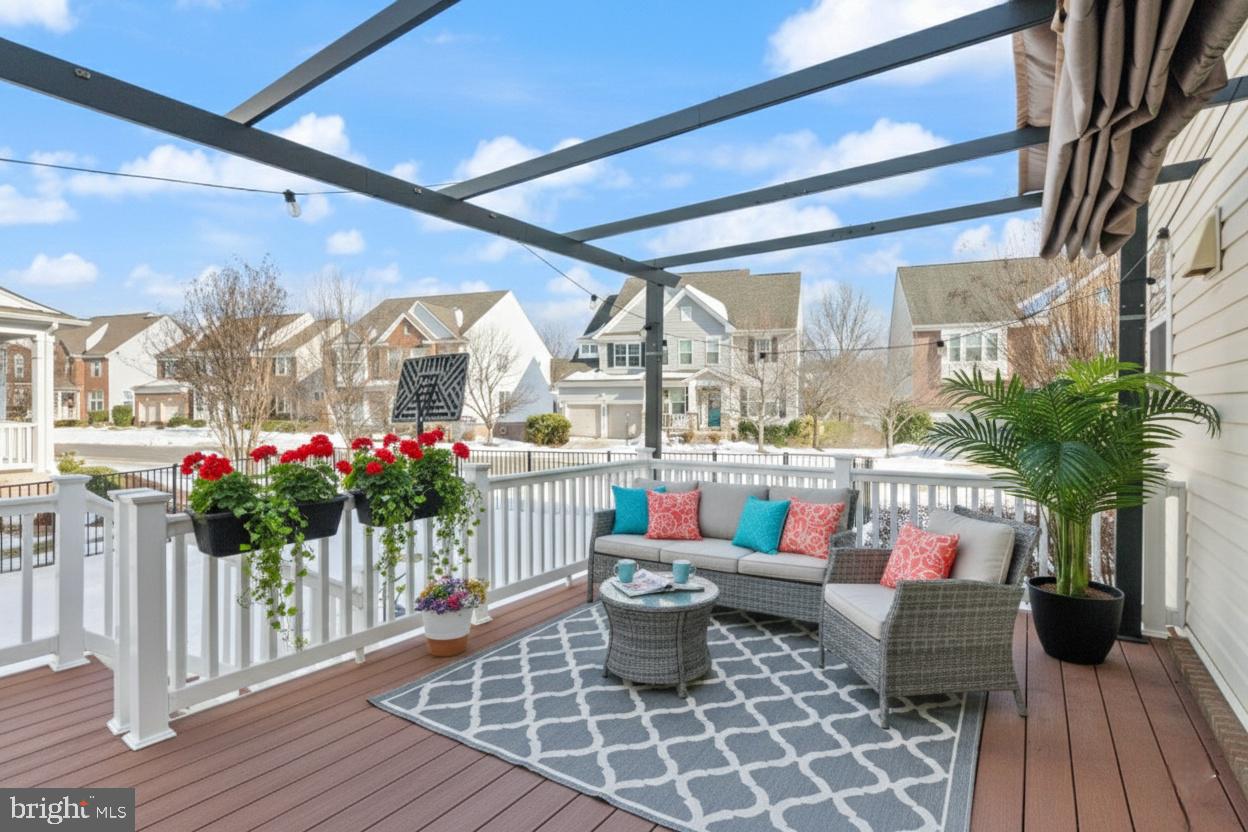 42134 AUTUMN RAIN CIR, BRAMBLETON, Virginia 20148, 5 Bedrooms Bedrooms, ,4 BathroomsBathrooms,Residential,For sale,42134 AUTUMN RAIN CIR,VALO2115822 MLS # VALO2115822