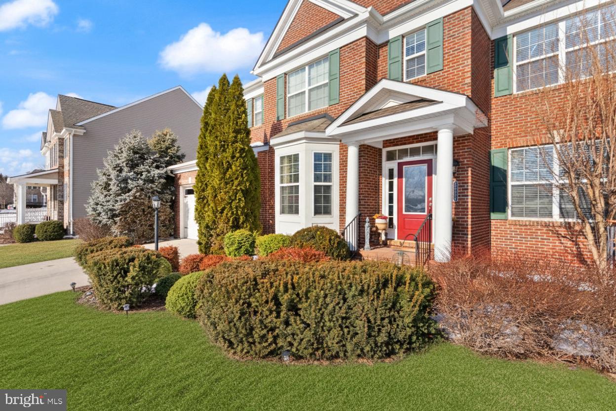 42134 AUTUMN RAIN CIR, BRAMBLETON, Virginia 20148, 5 Bedrooms Bedrooms, ,4 BathroomsBathrooms,Residential,For sale,42134 AUTUMN RAIN CIR,VALO2115822 MLS # VALO2115822