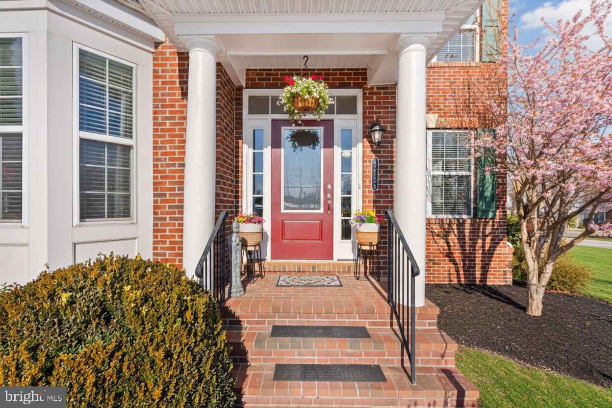 42134 AUTUMN RAIN CIR, BRAMBLETON, Virginia 20148, 5 Bedrooms Bedrooms, ,4 BathroomsBathrooms,Residential,For sale,42134 AUTUMN RAIN CIR,VALO2115822 MLS # VALO2115822