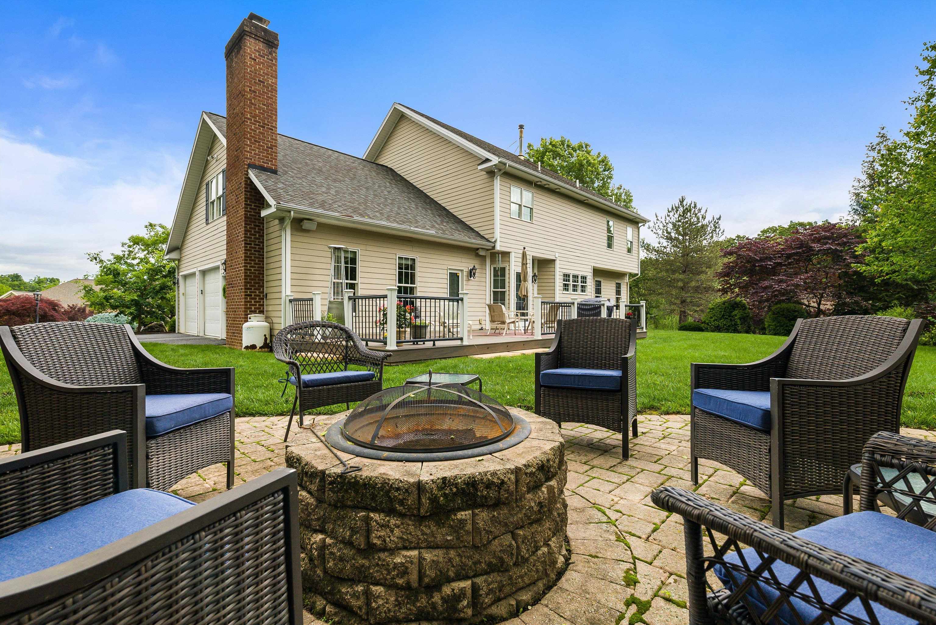 3525 TRAVELER RD, ROCKINGHAM, Virginia 22801, 4 Bedrooms Bedrooms, ,4 BathroomsBathrooms,Residential,3525 TRAVELER RD,673050 MLS # 673050