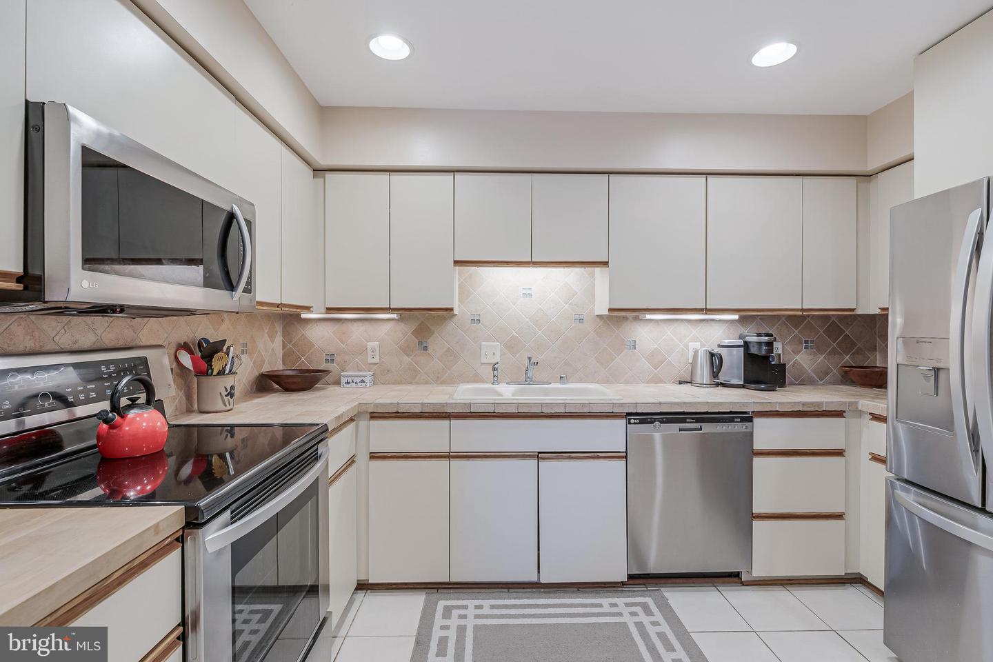 11500 FAIRWAY DR #507, RESTON, Virginia 20190, 2 Bedrooms Bedrooms, 9 Rooms Rooms,2 BathroomsBathrooms,Residential,For sale,11500 FAIRWAY DR #507,VAFX2288284 MLS # VAFX2288284 11500 FAIRWAY DR #507, RESTON, Virginia 20190, 2 Bedrooms Bedrooms, 9 Rooms Rooms,2 BathroomsBathrooms,Residential,For sale,11500 FAIRWAY DR #507,VAFX2288284 MLS # VAFX2288284